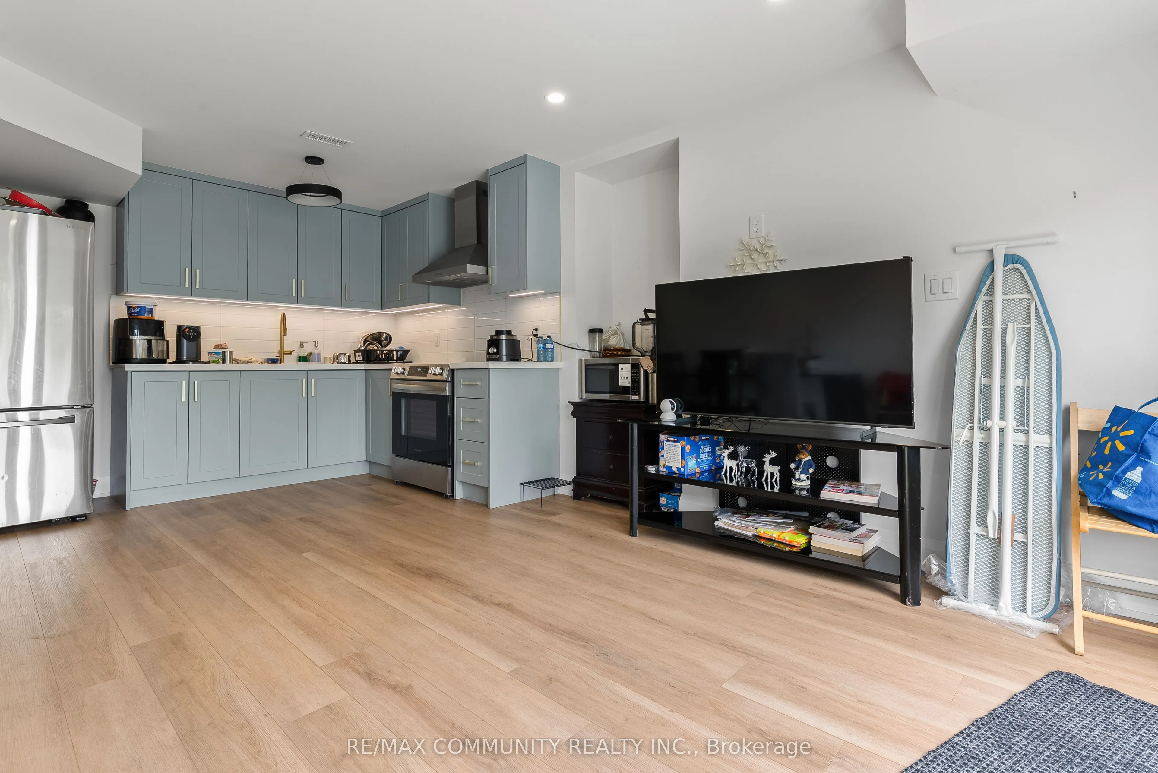 2511 Florentine Place
