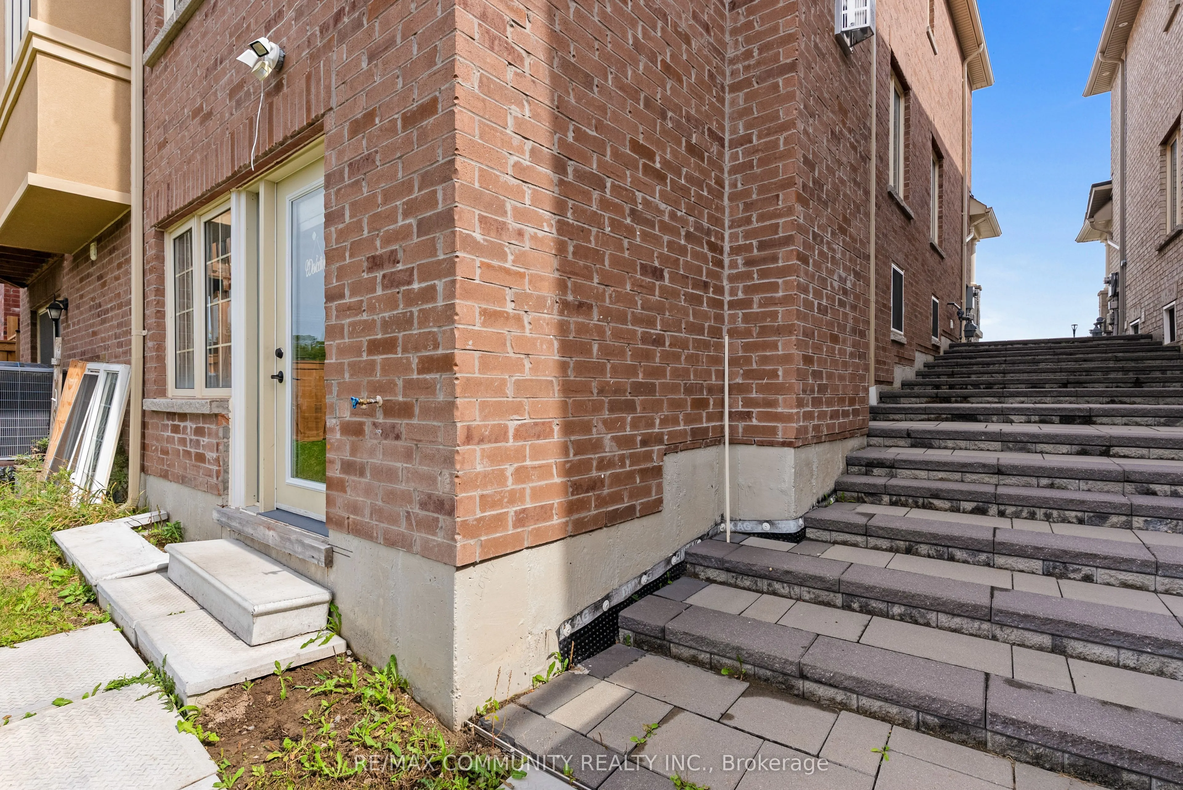 2511 Florentine Place