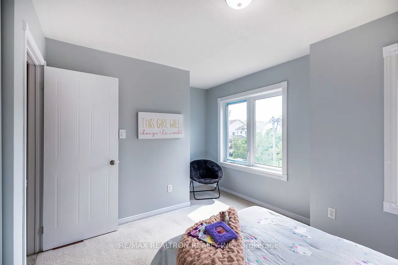 82 Beachgrove Crescent