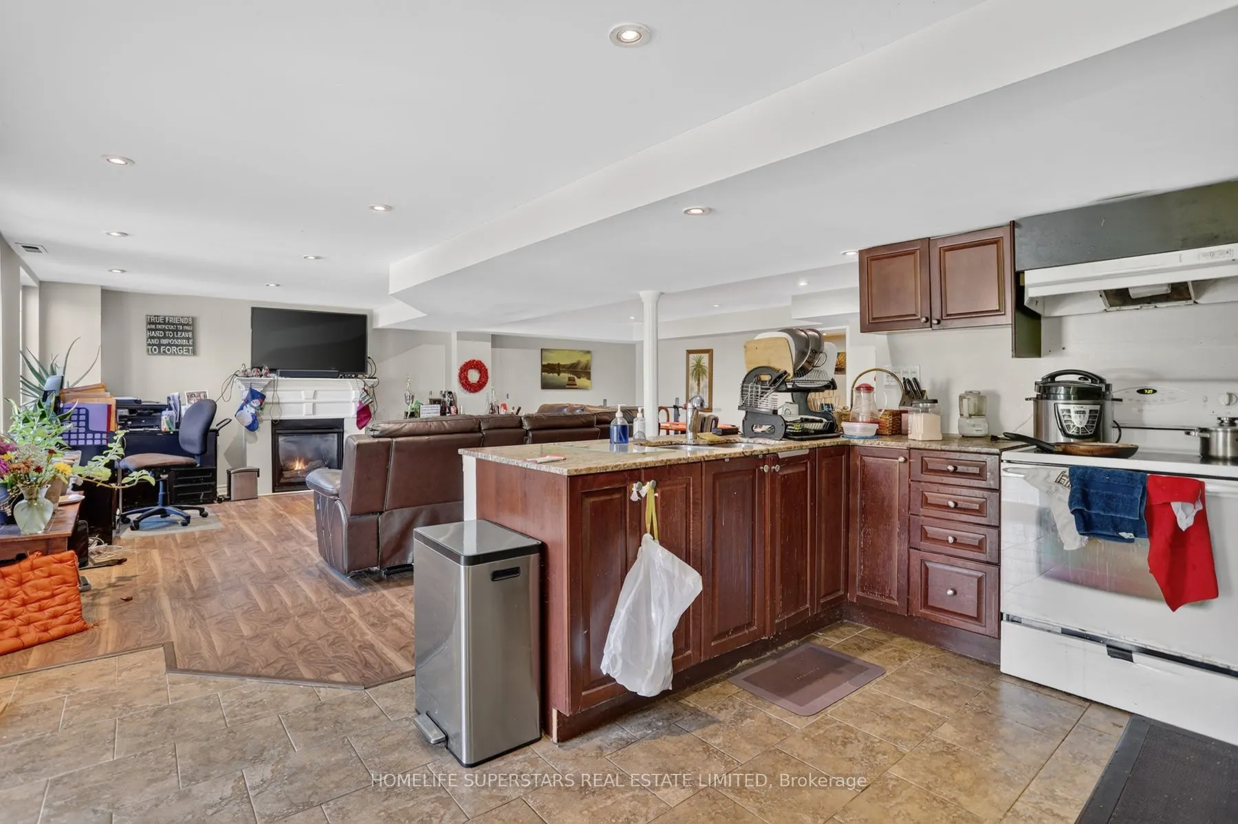 29 Westacott Crescent