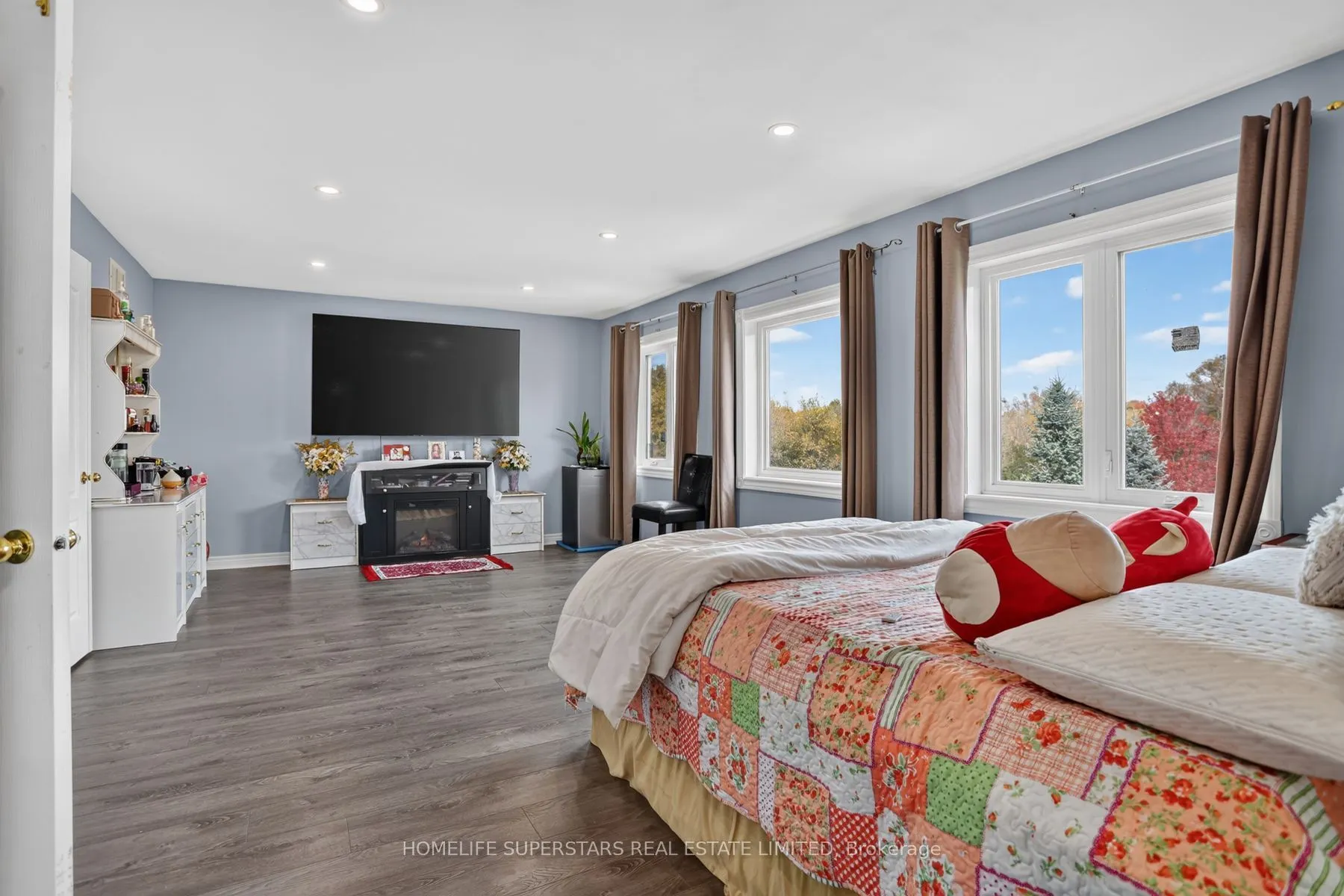 29 Westacott Crescent