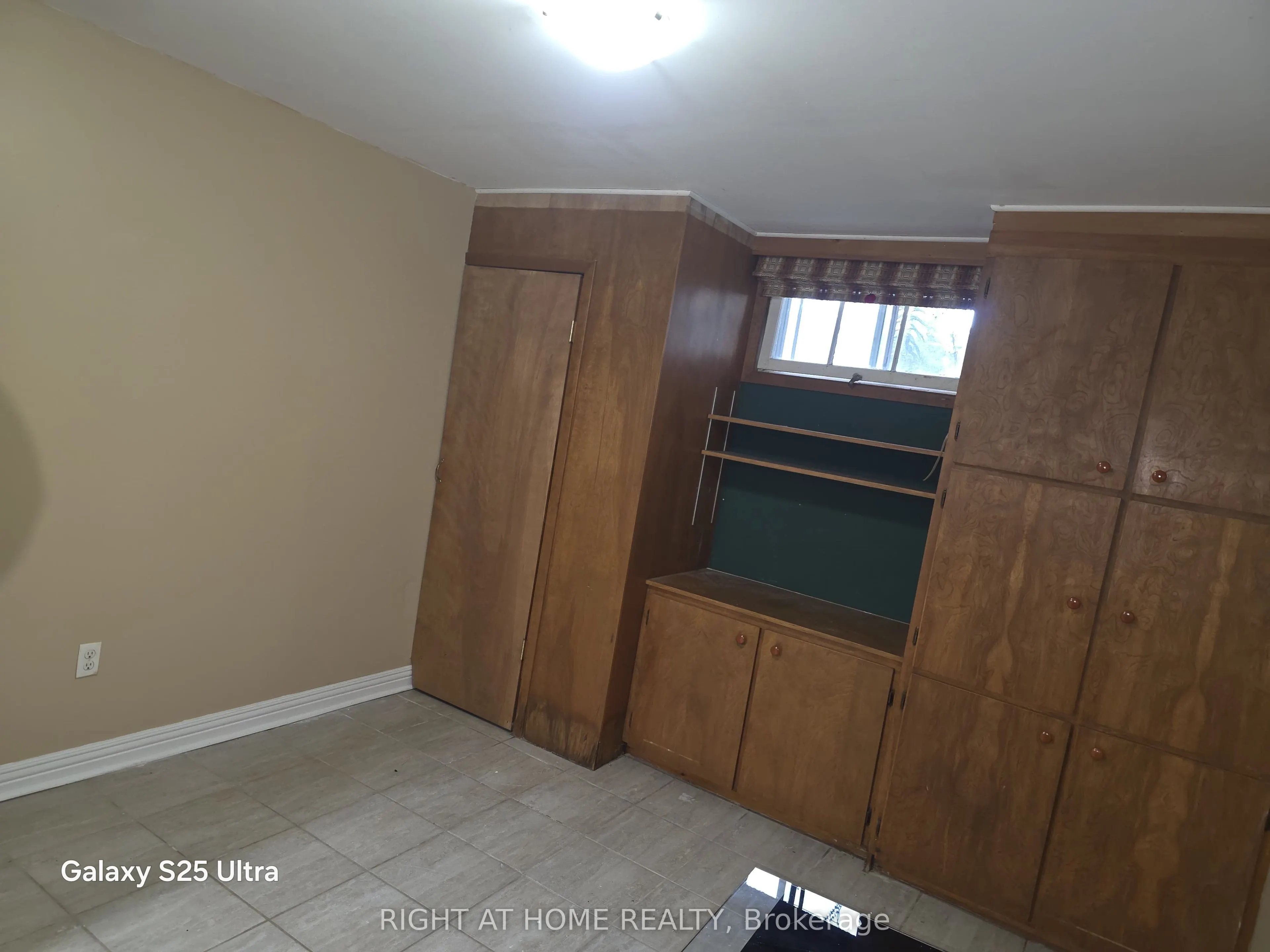 1715 Rossland Road E #Basement
