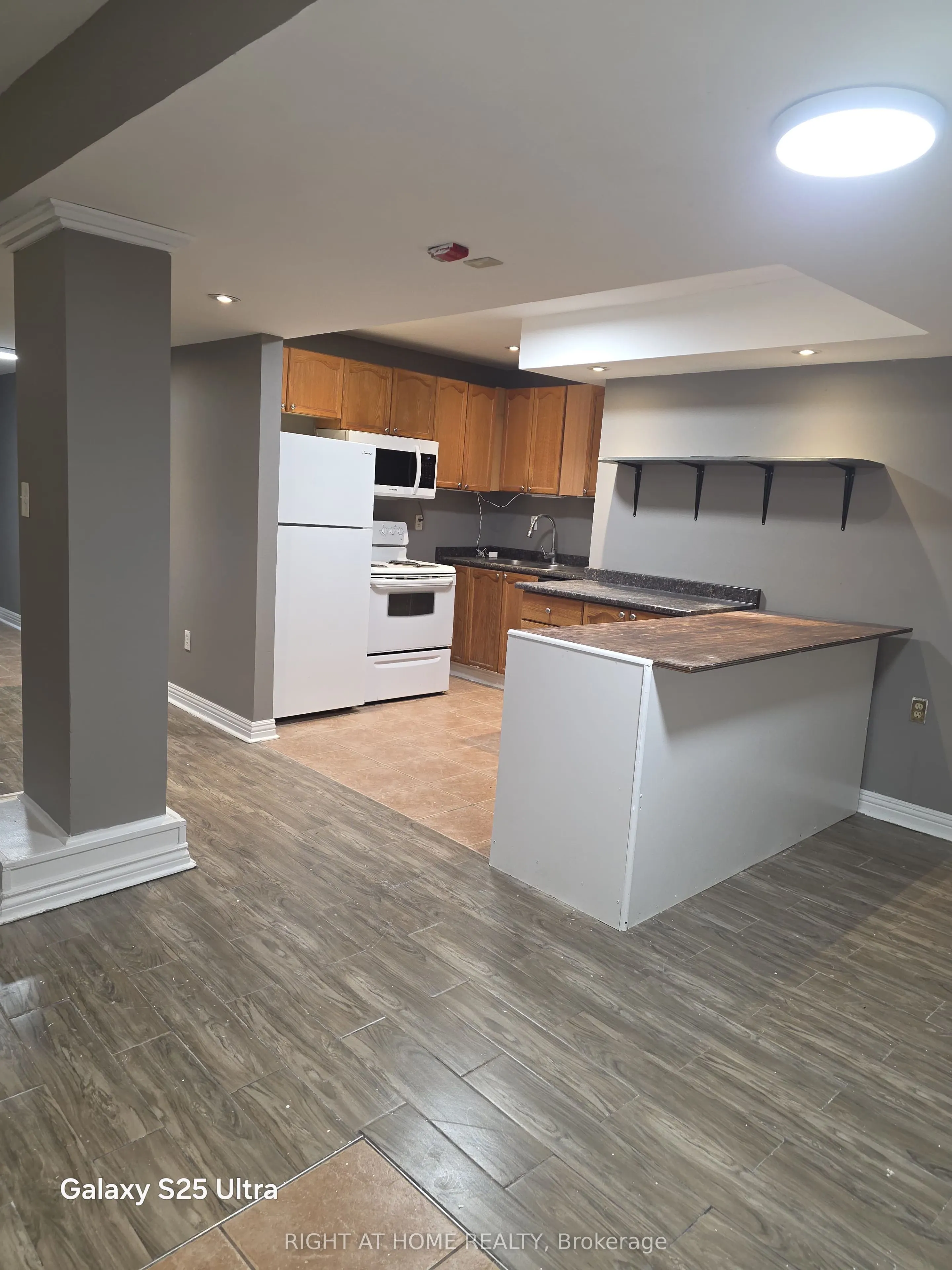 1715 Rossland Road E #Basement