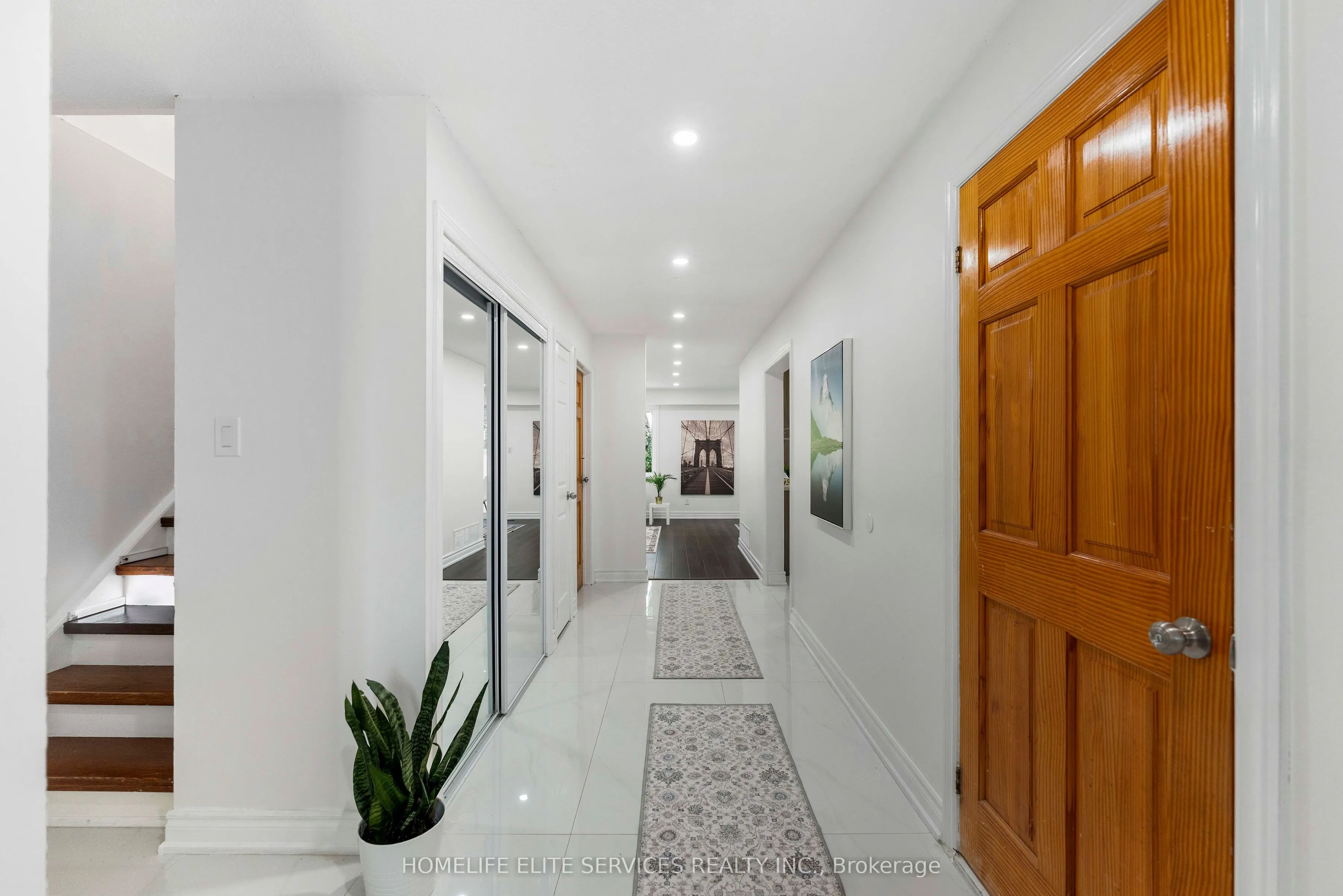 44 Greenhedges Court