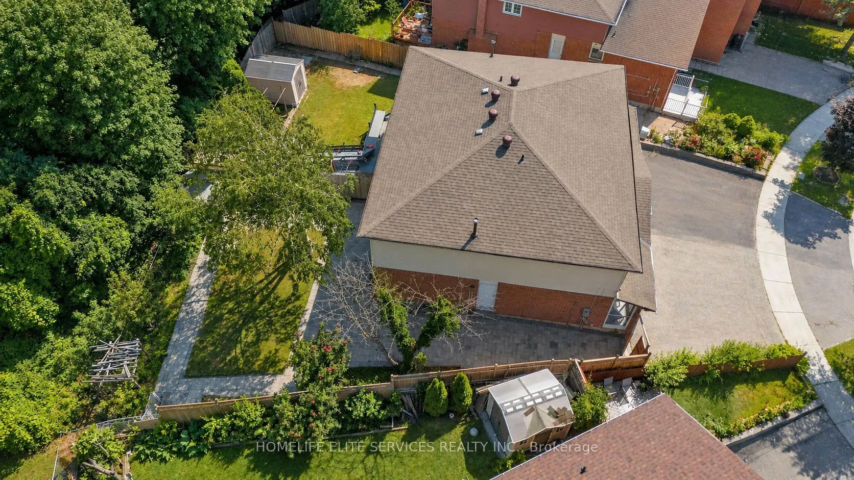 44 Greenhedges Court