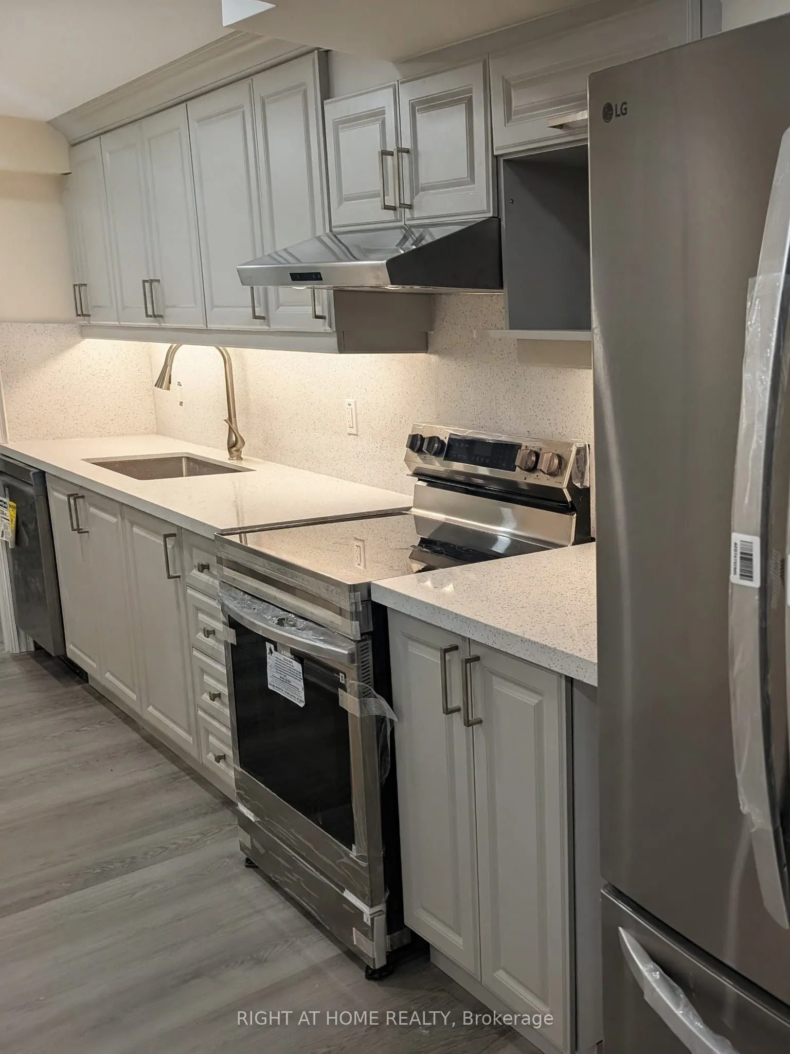 8 Mantell Crescent #Bsmt