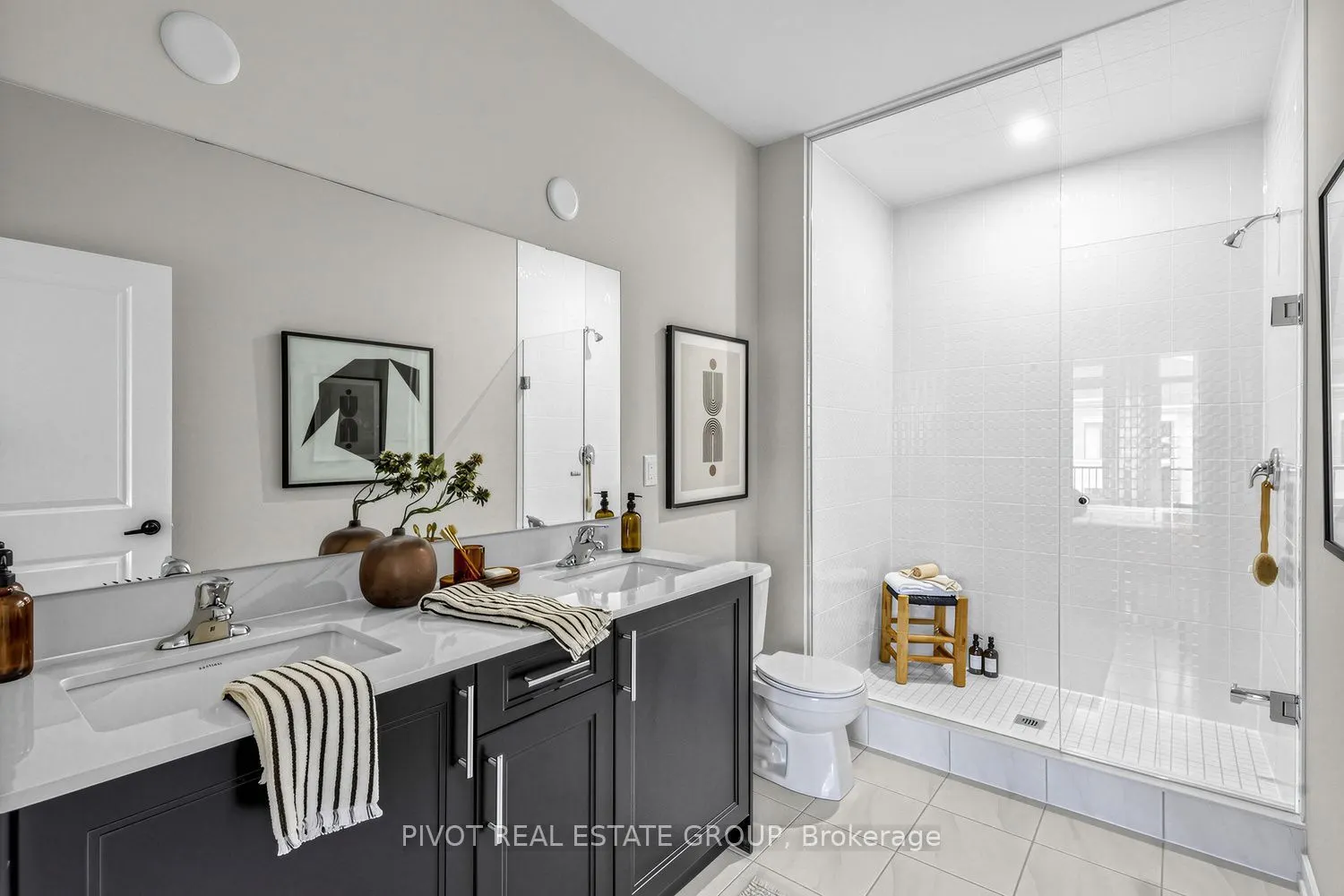 2 Upper Paradise Way