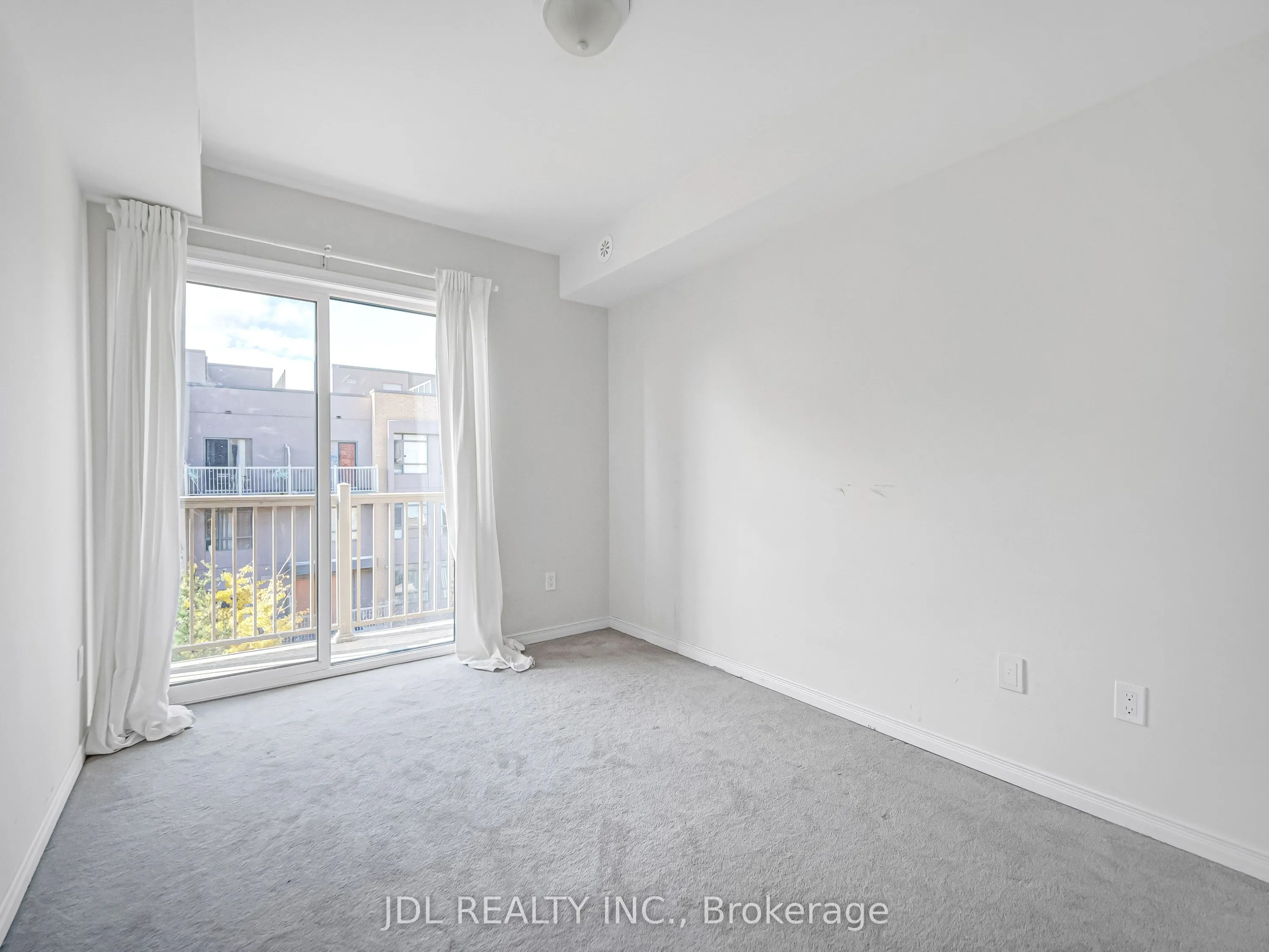 90 Orchid Place Drive #307