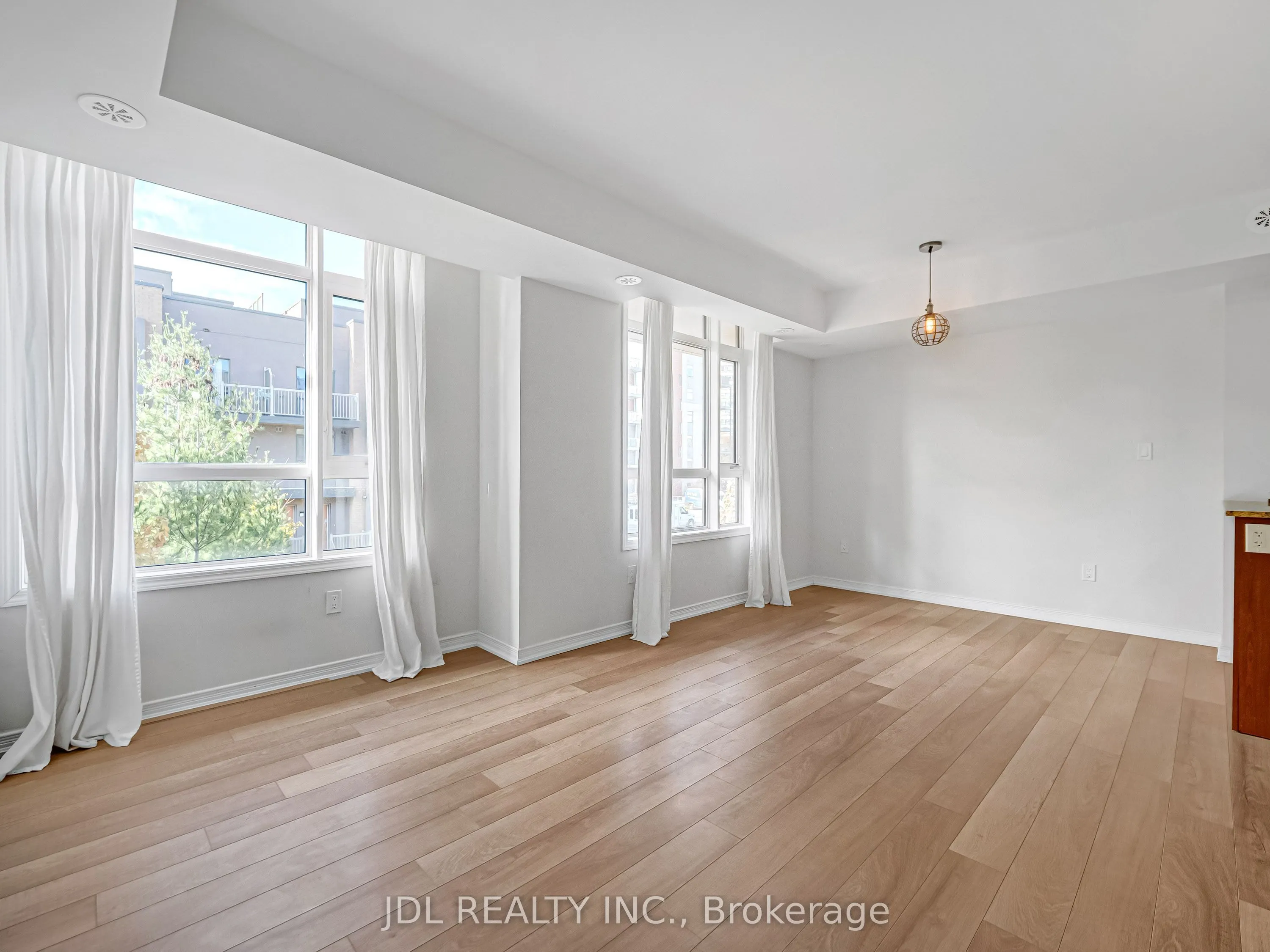 90 Orchid Place Drive #307
