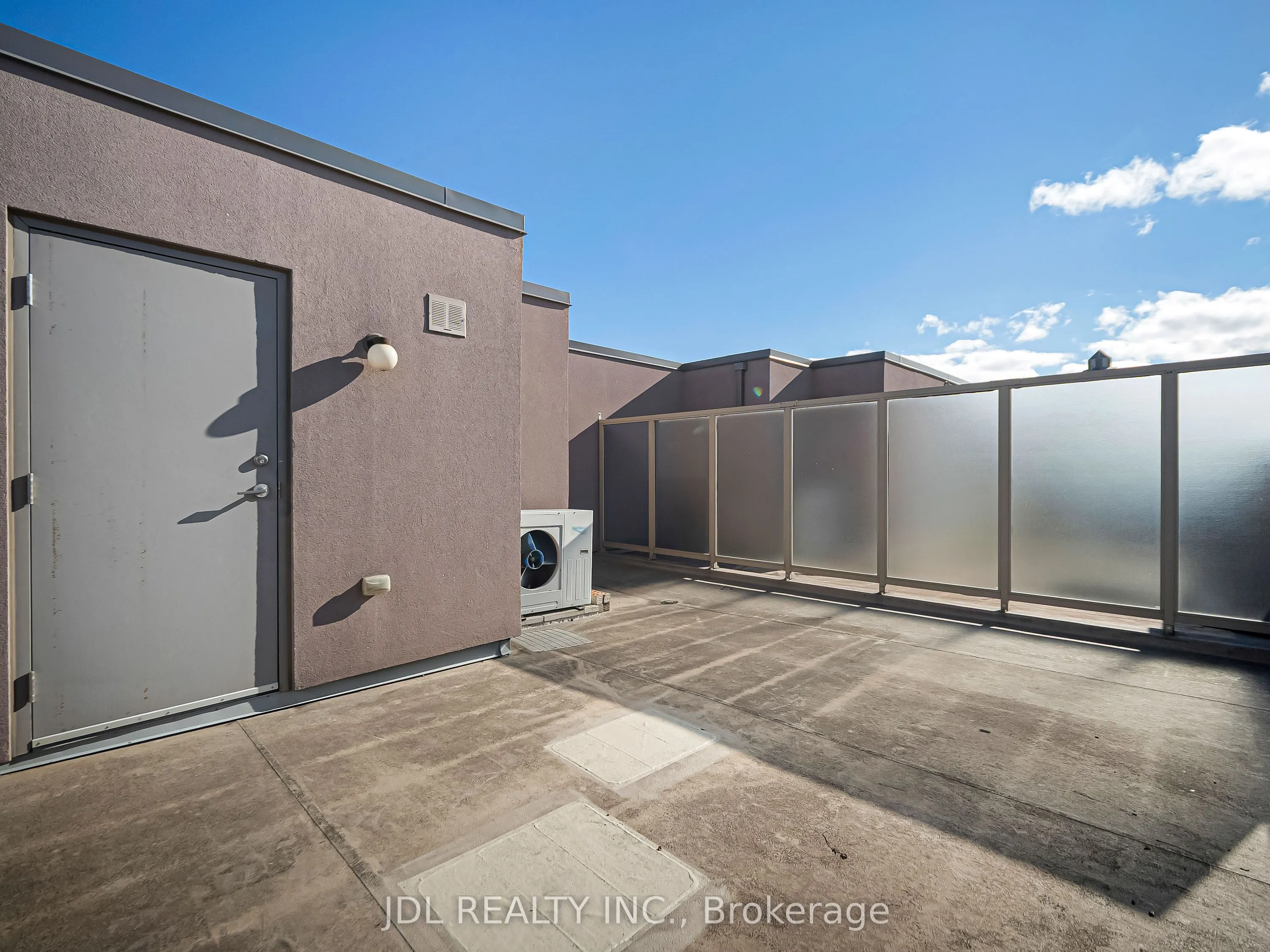 90 Orchid Place Drive #307