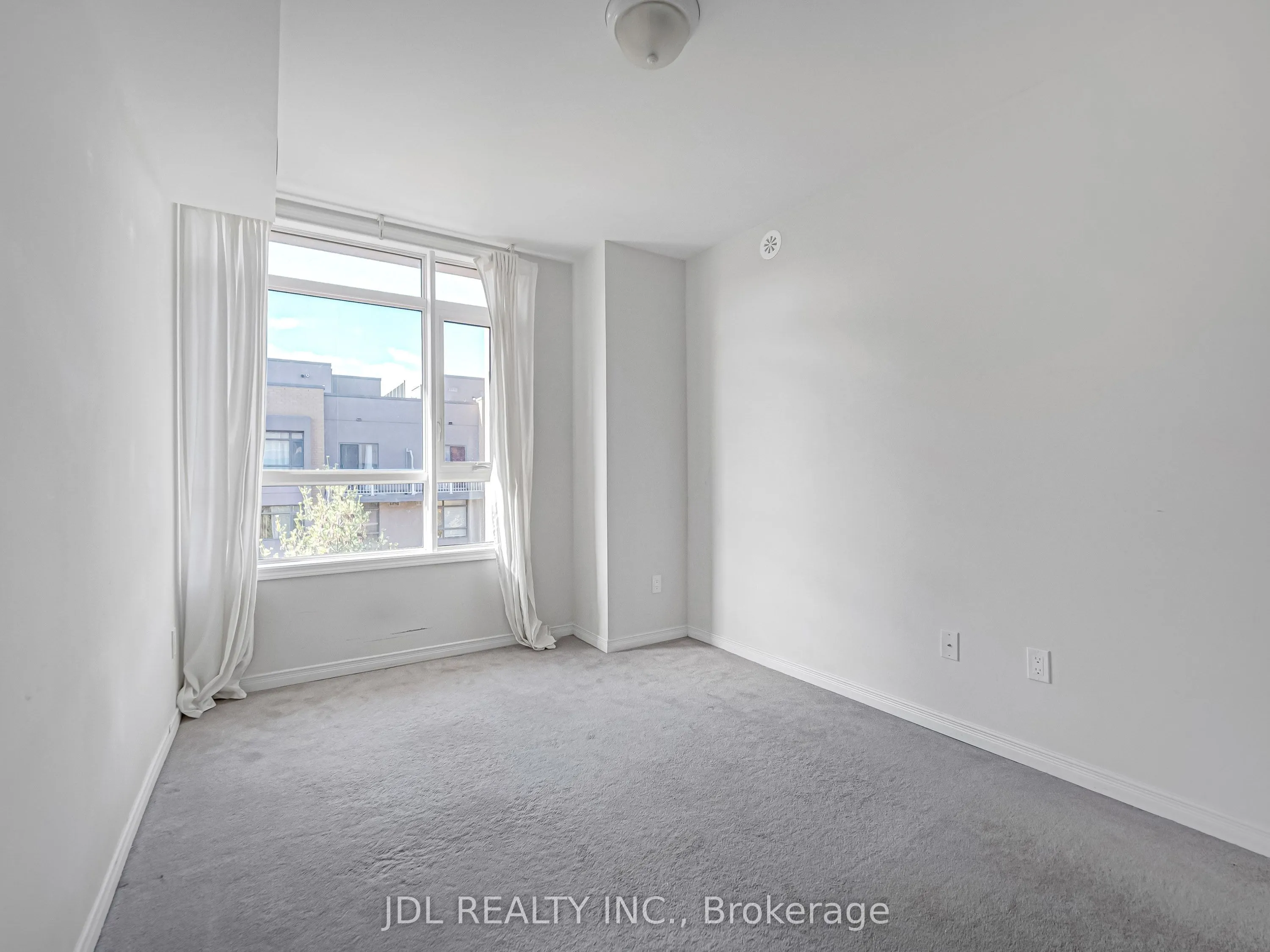90 Orchid Place Drive #307