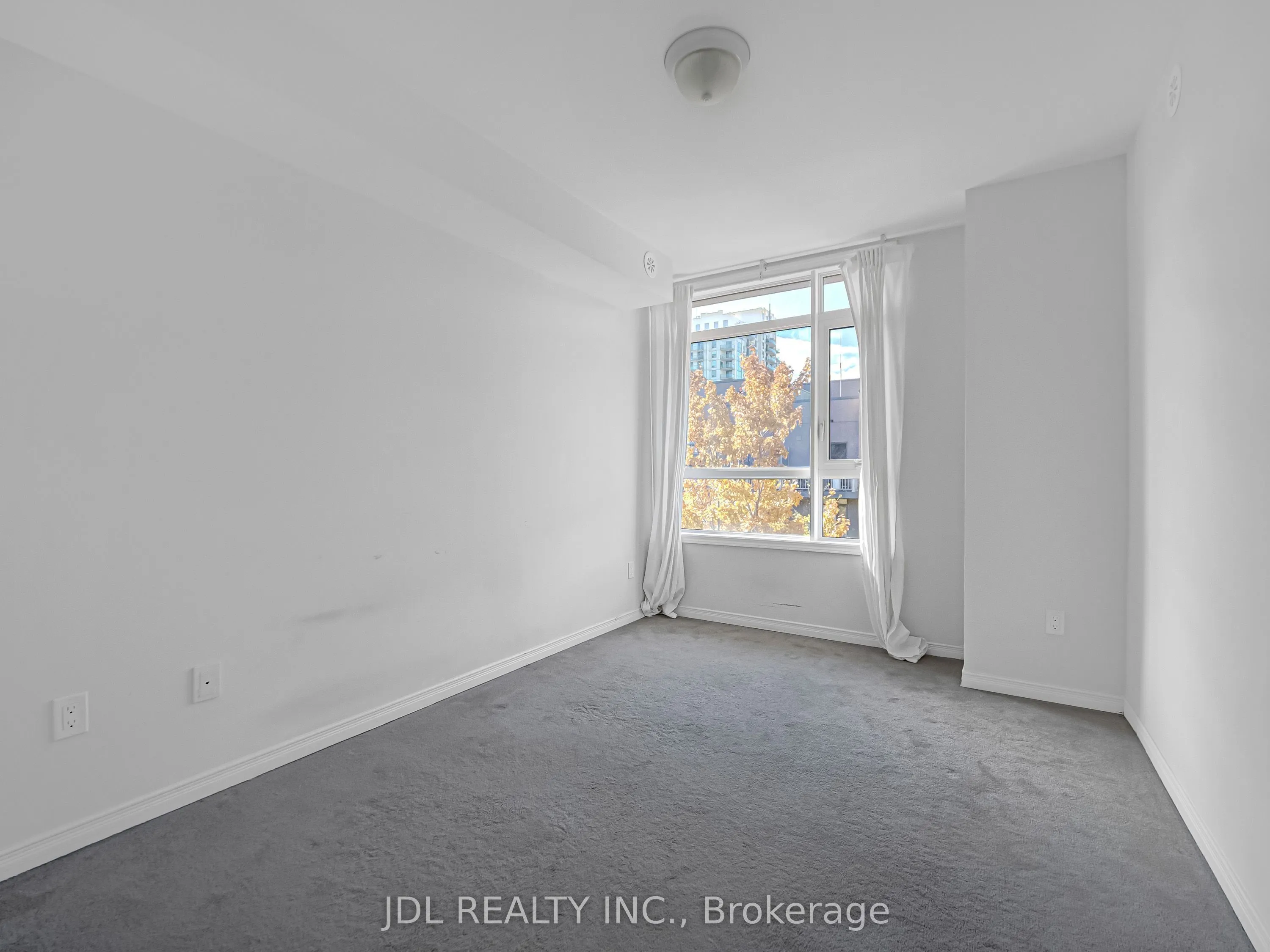 90 Orchid Place Drive #307