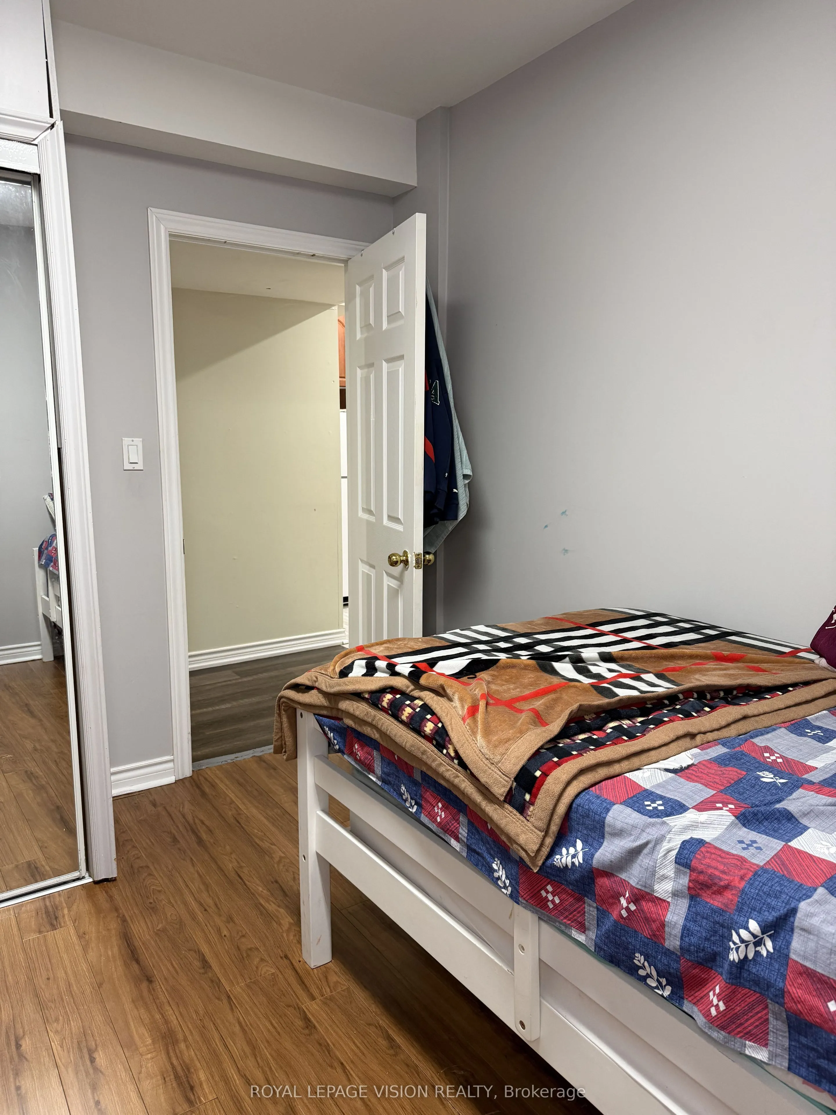 25 Par Avenue #Basement