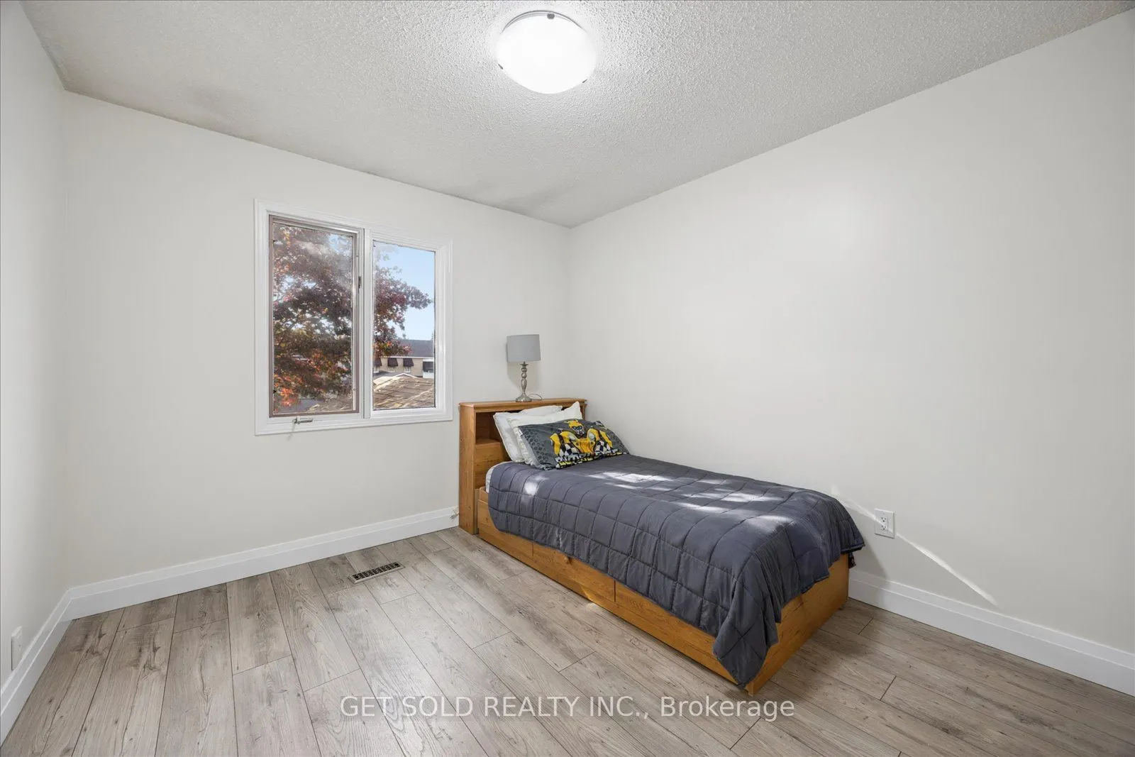 77 Linton Avenue