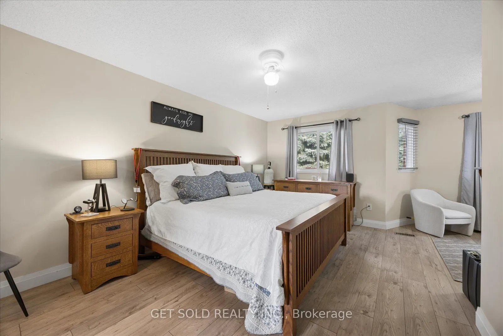77 Linton Avenue