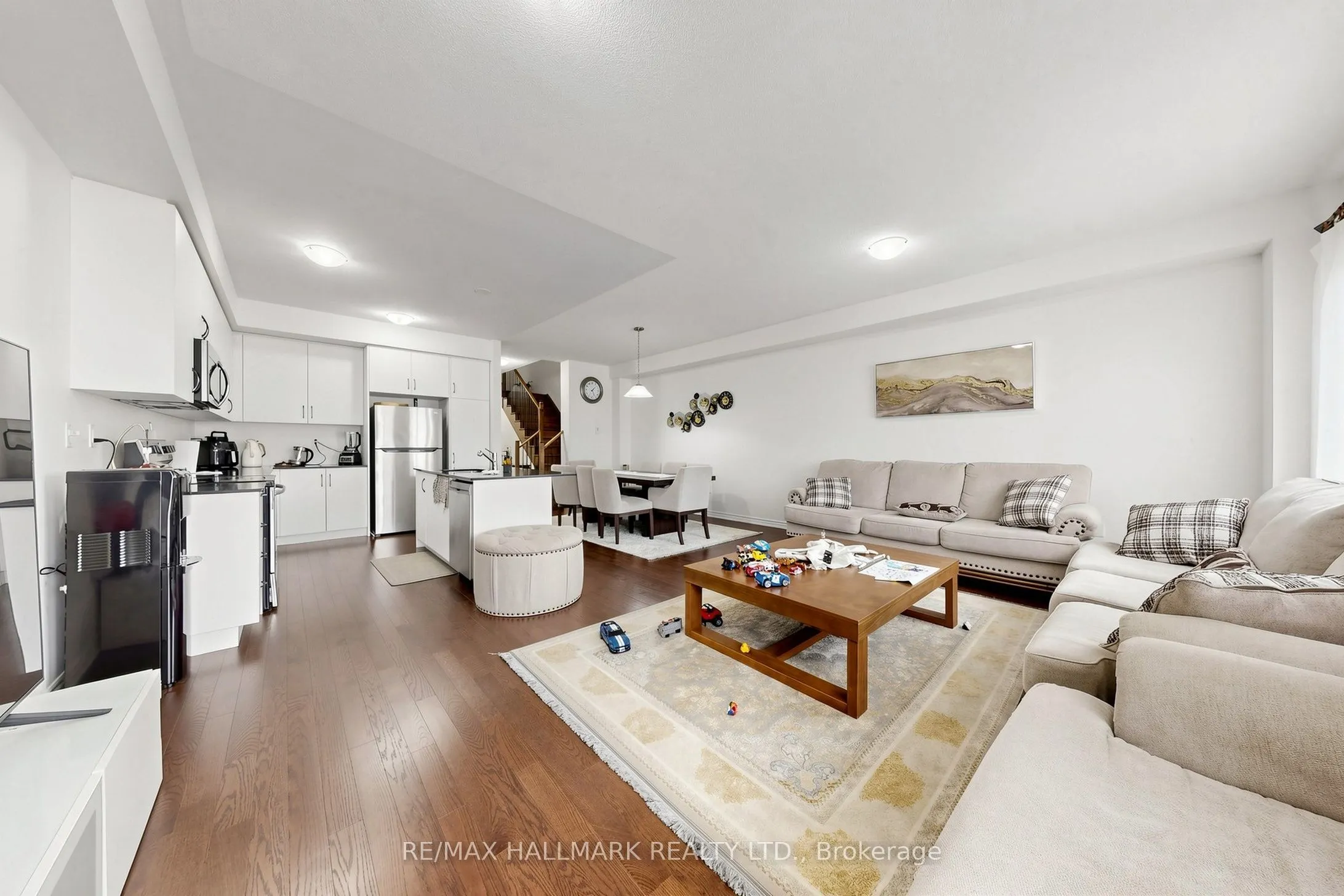 37 Velvet Drive