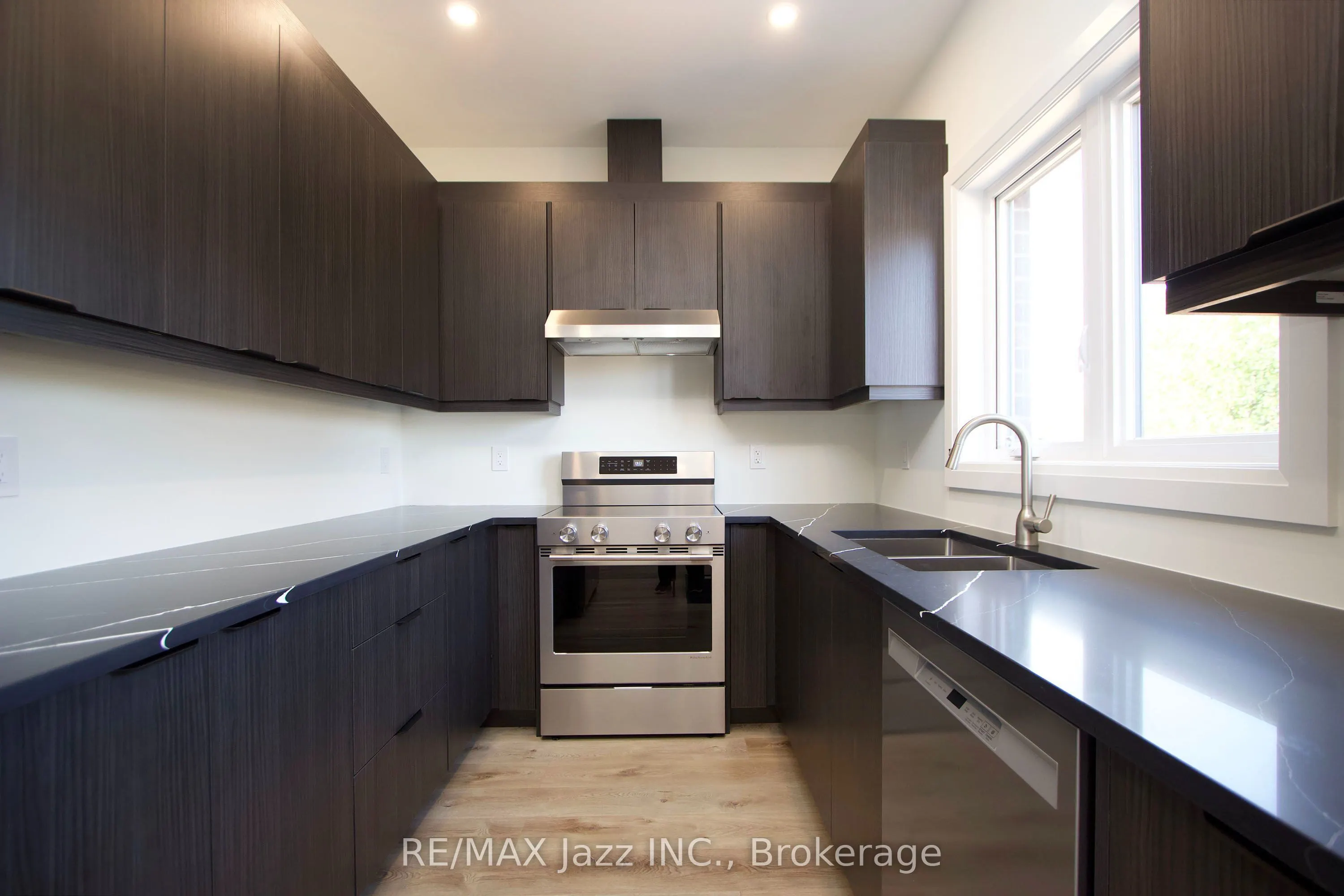 760 Hoskin Avenue #UPPER