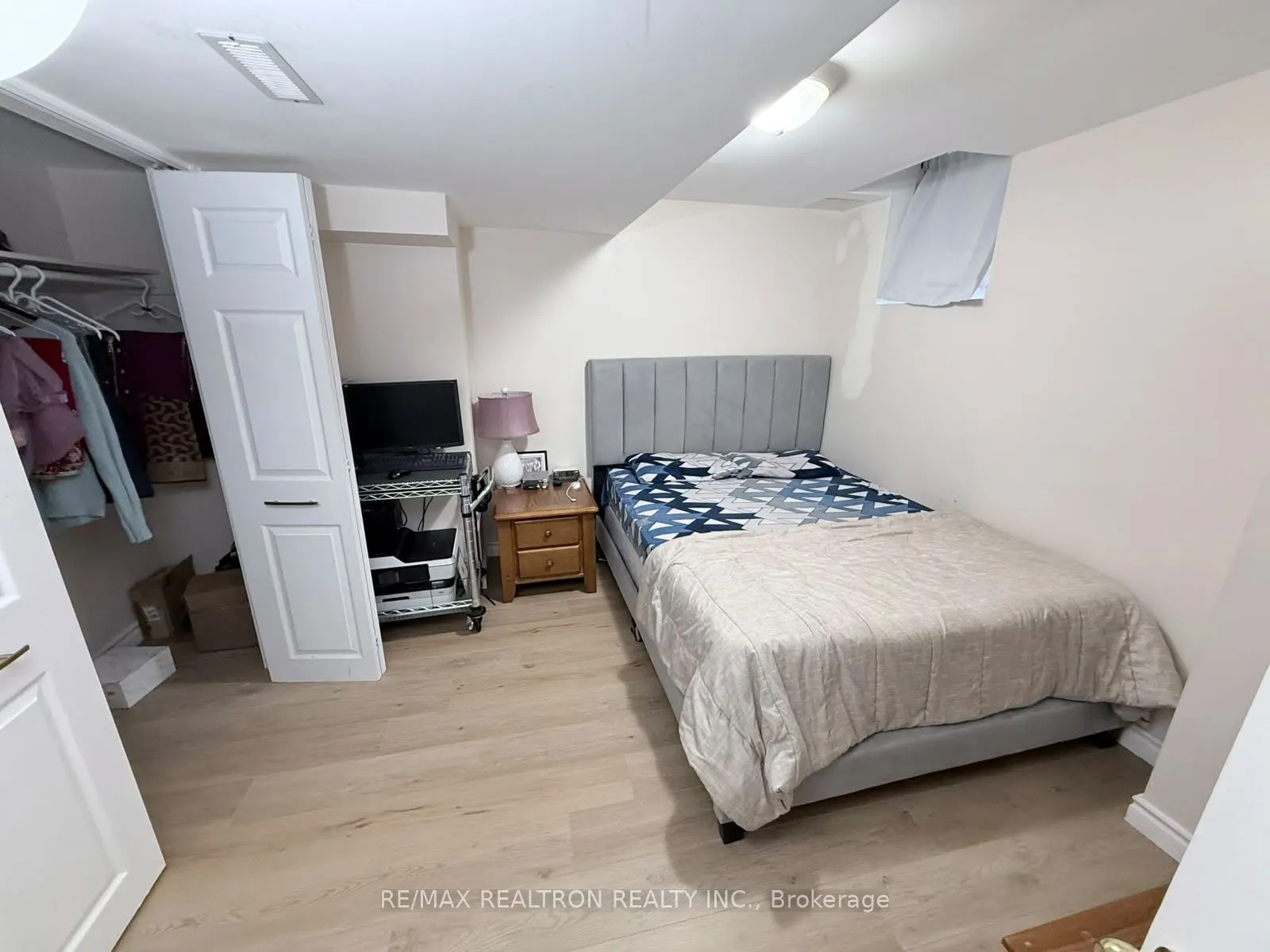 152 Elizabeth Street #Basement