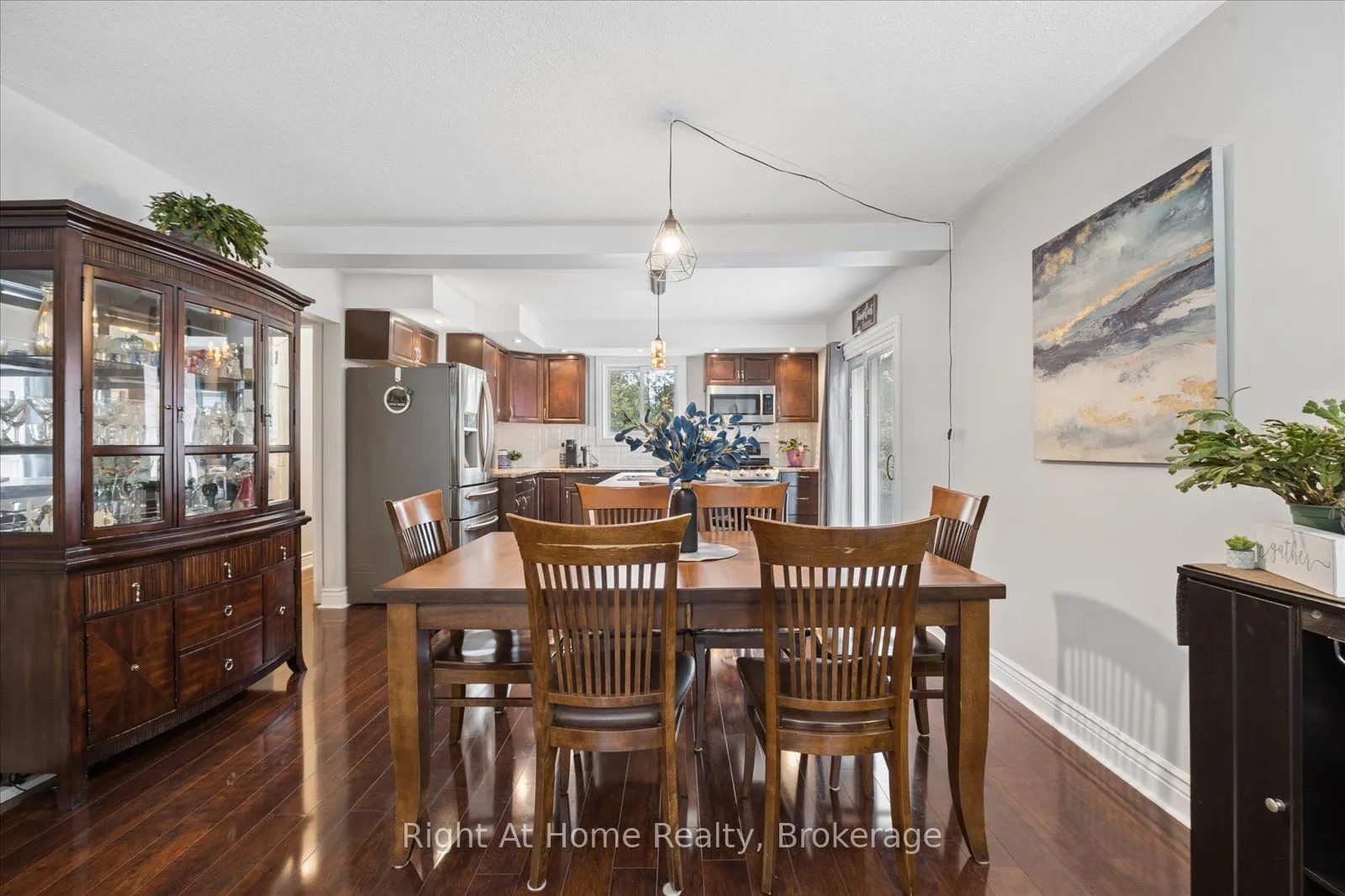 1145 Valley Court