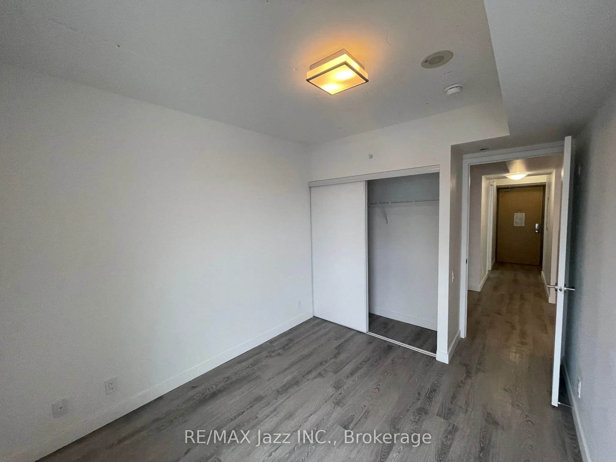 100 Bond Street E #412
