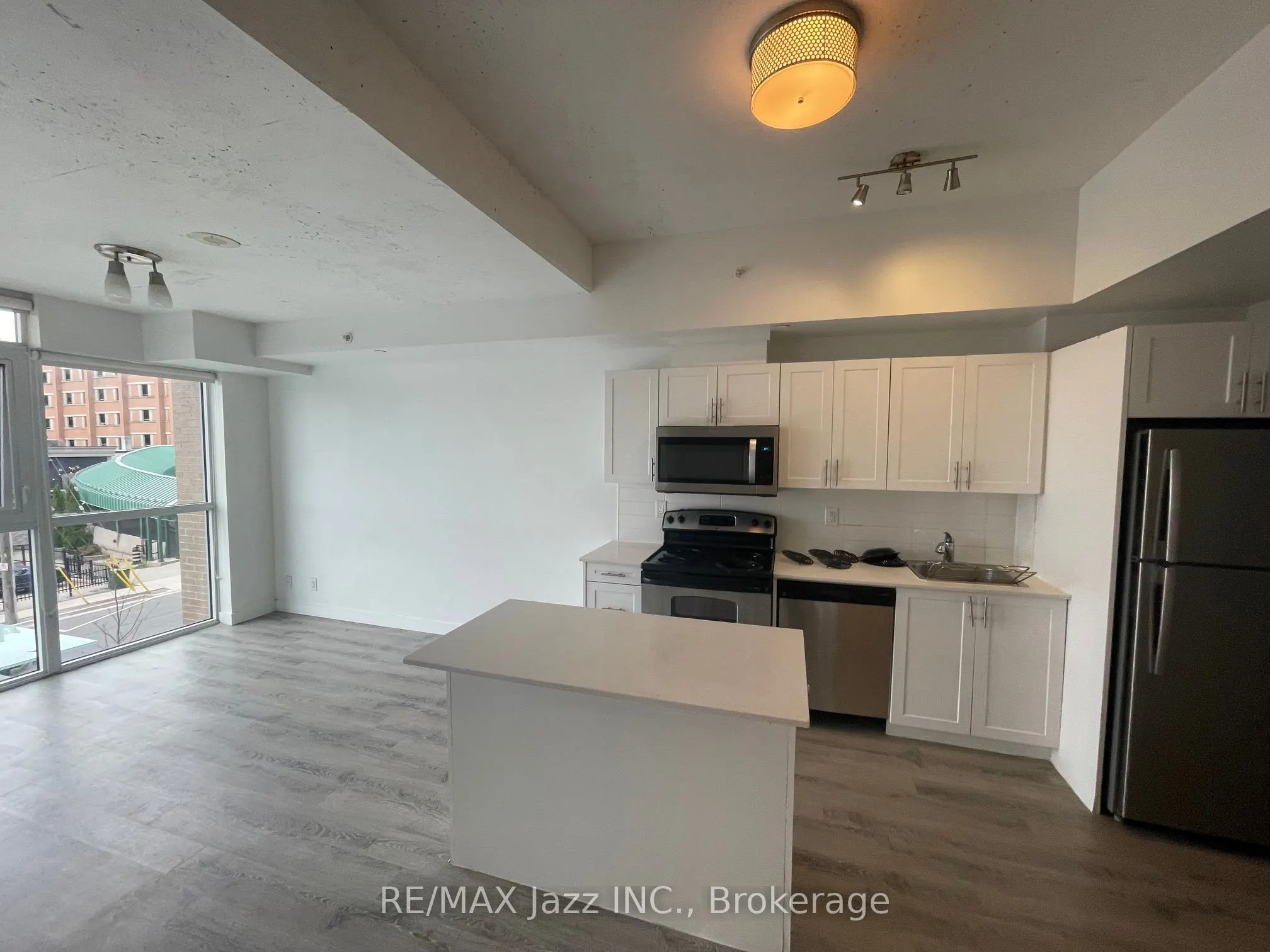 100 Bond Street E #214