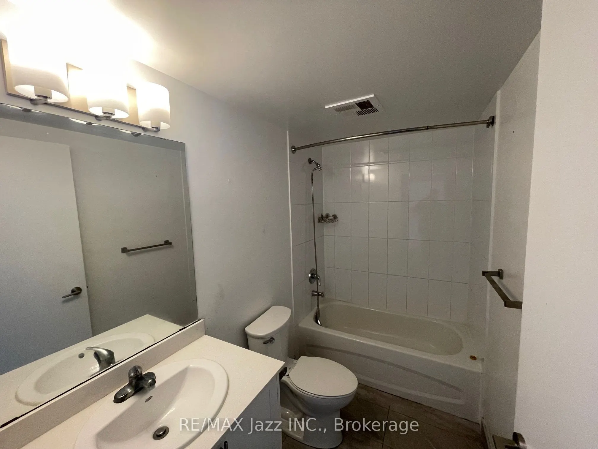100 Bond Street E #214