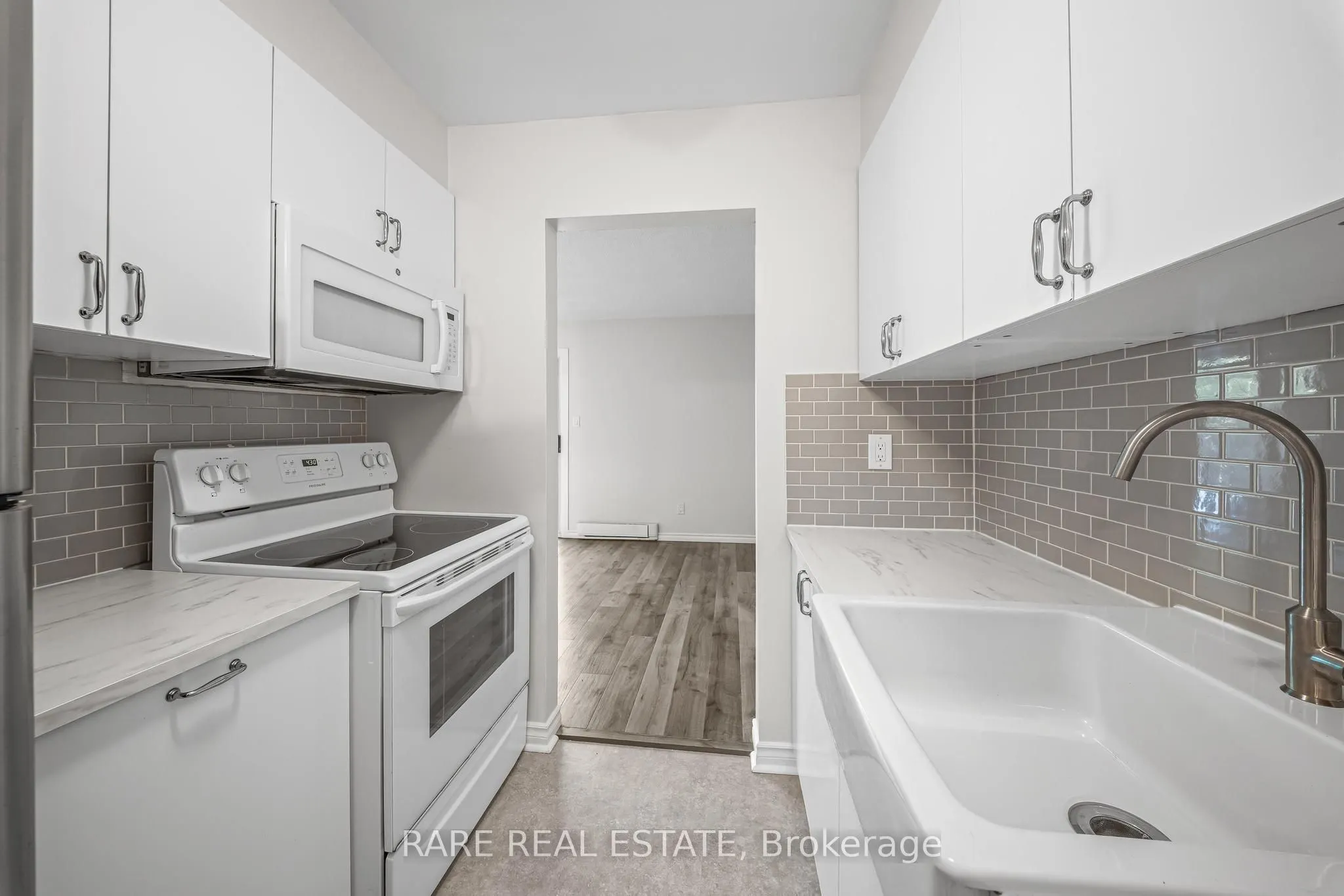 221 Ormond Drive #18