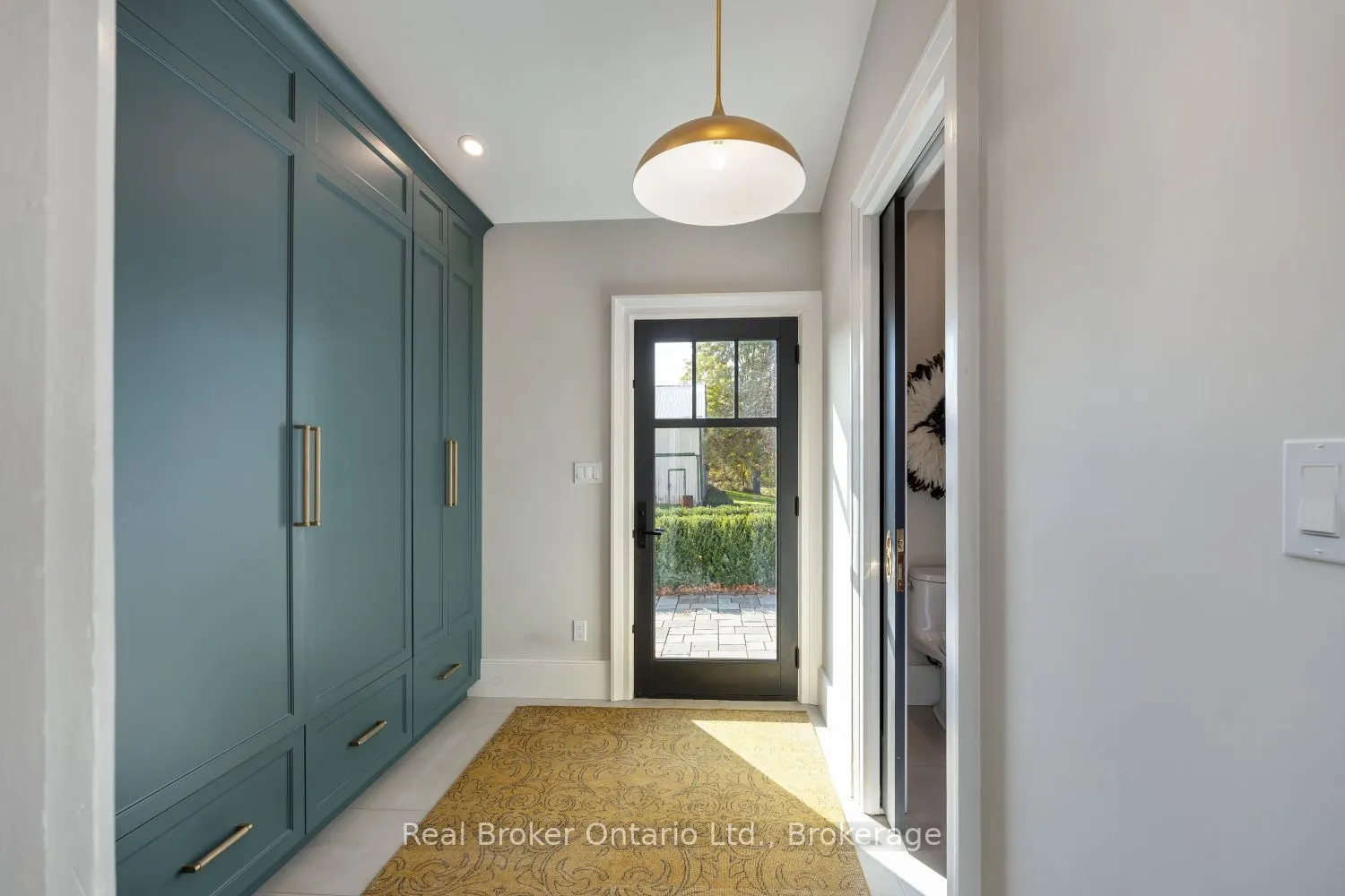 6546 Bethesda Road