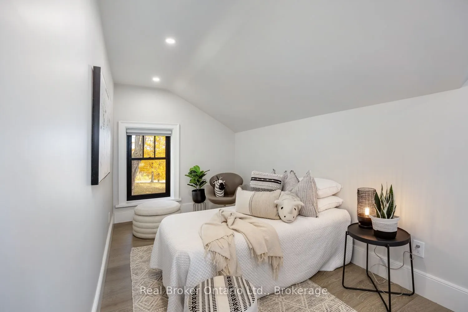 6546 Bethesda Road