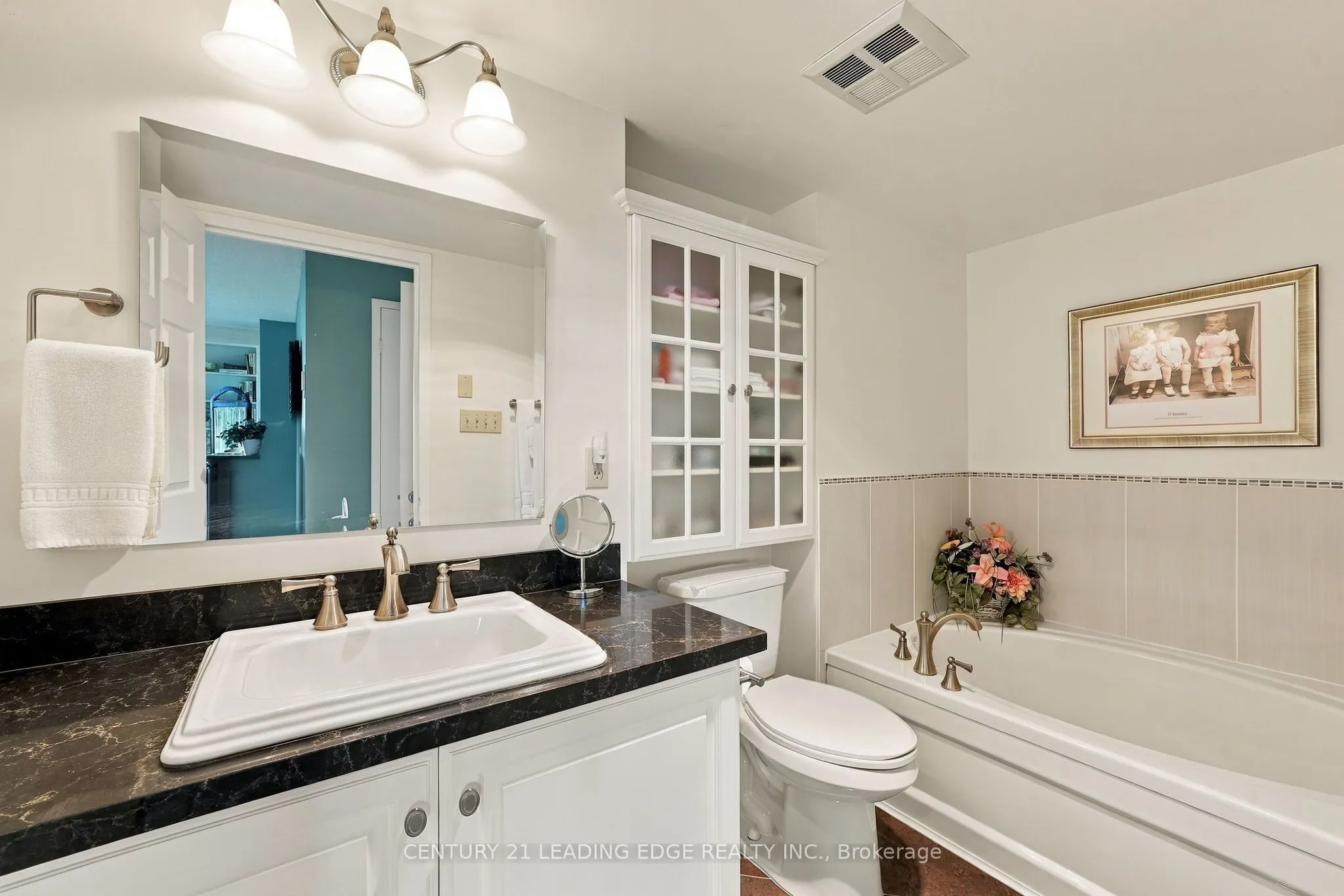 360 Watson Street W #611