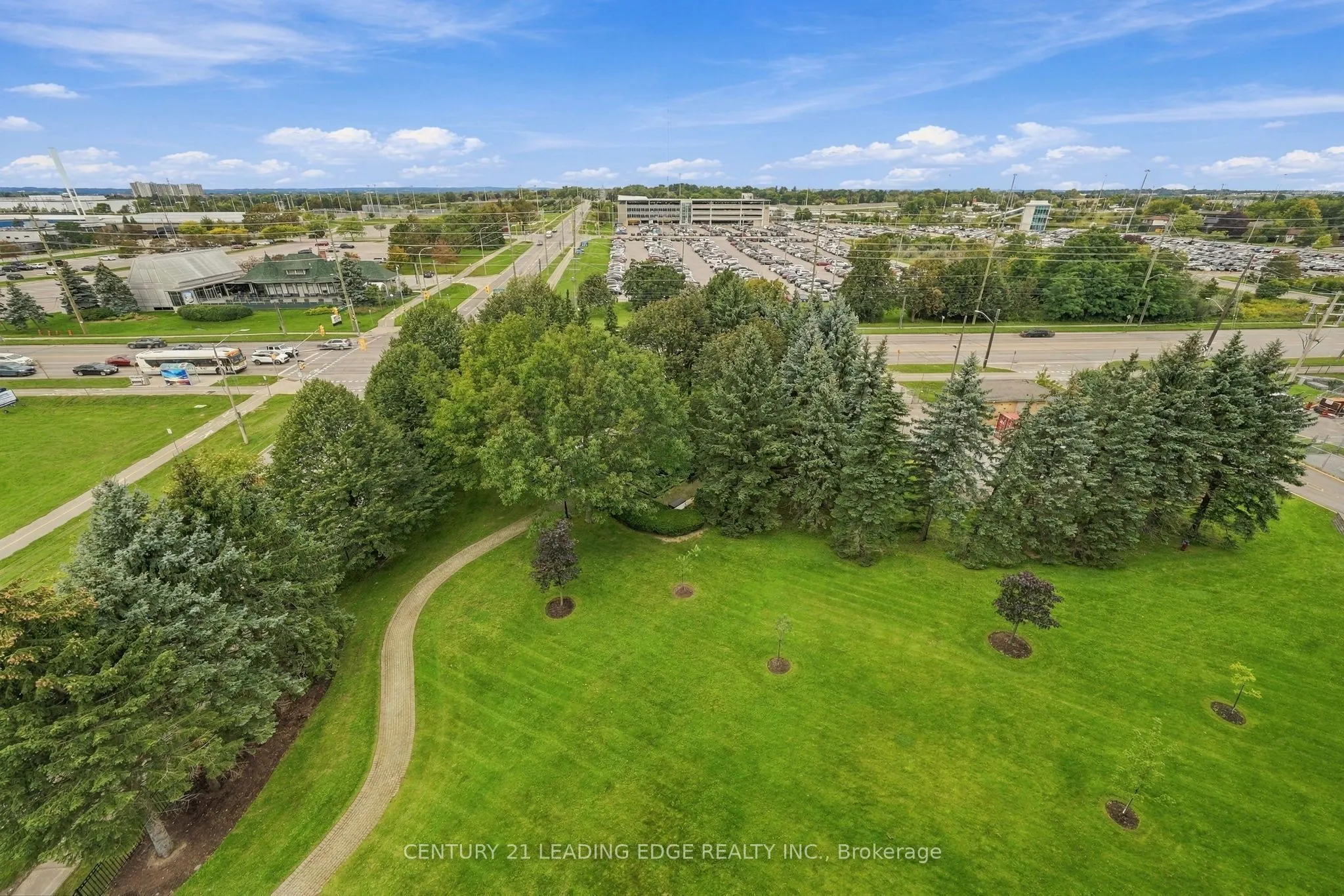 360 Watson Street W #611