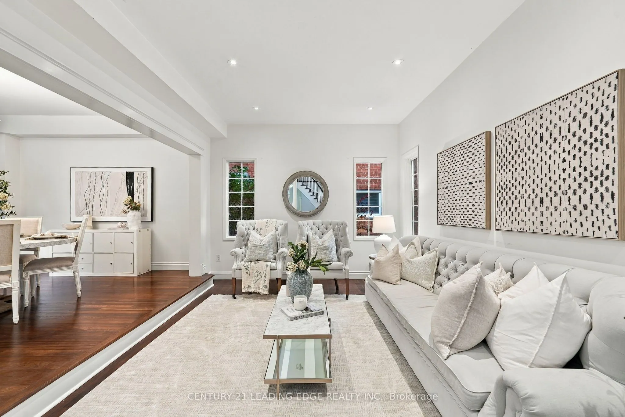 1629 Valley Ridge Crescent