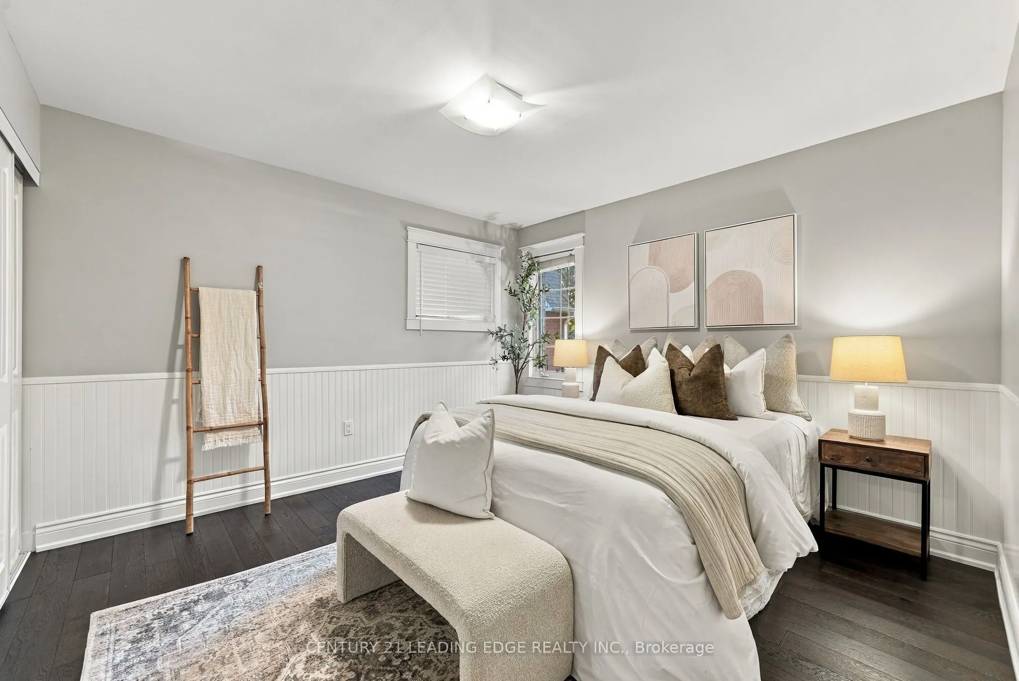1629 Valley Ridge Crescent