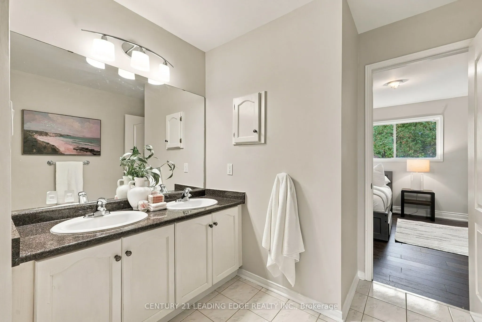 1629 Valley Ridge Crescent
