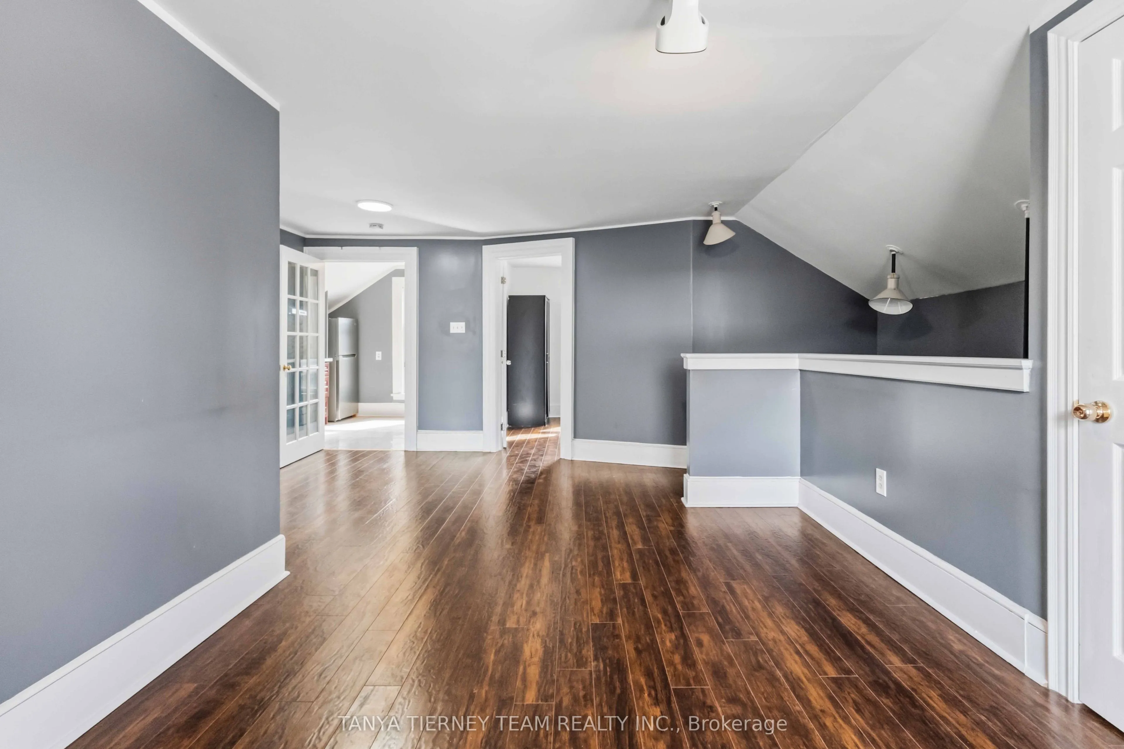 168 Centre Street S #Upper
