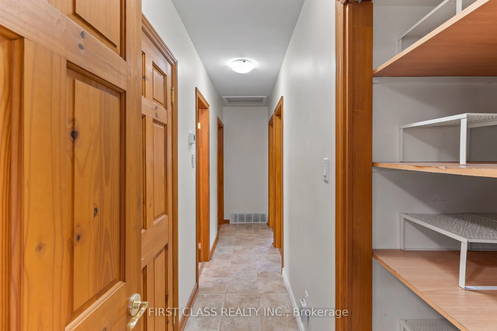 284 Jackson Avenue