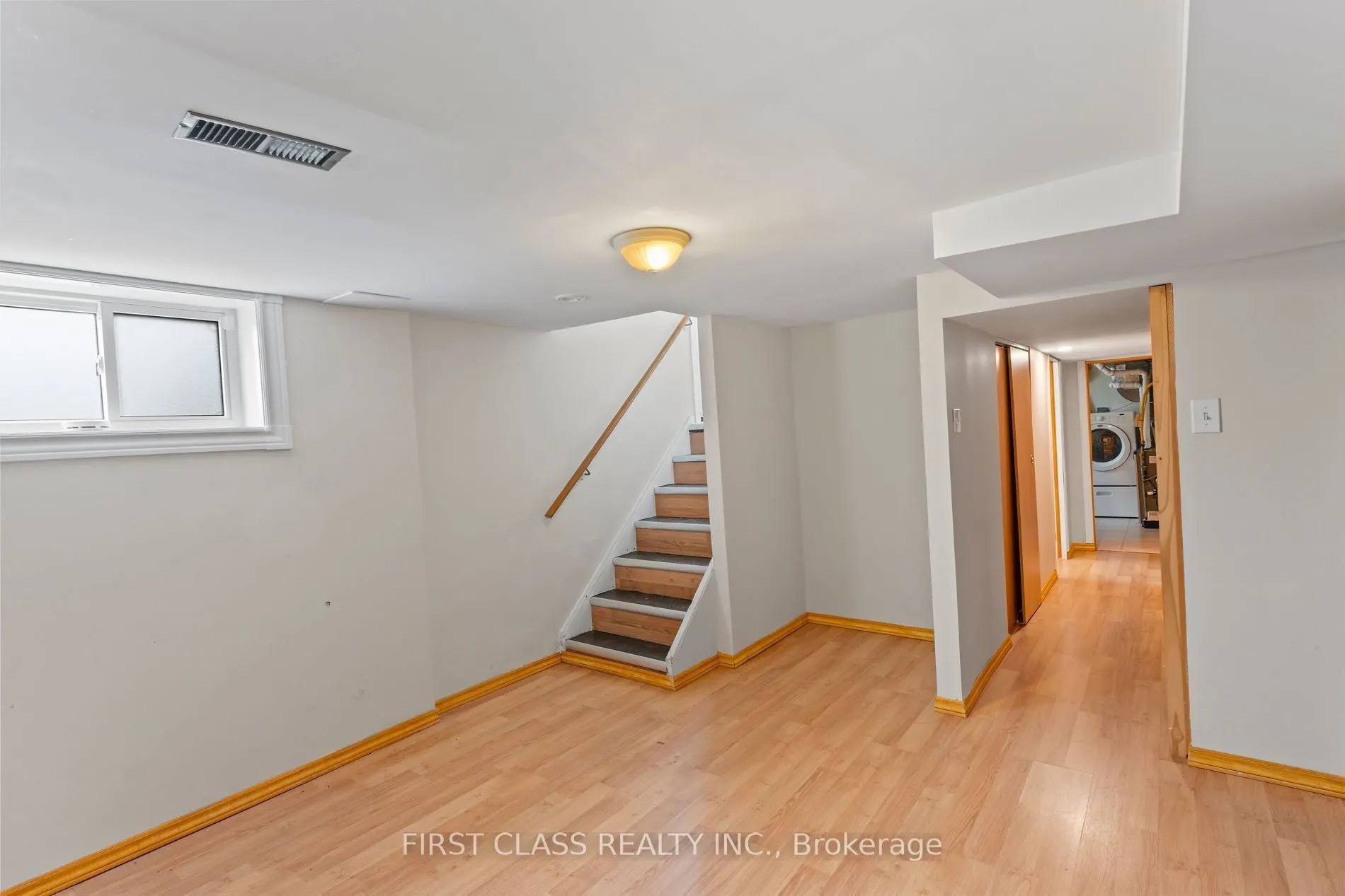 284 Jackson Avenue