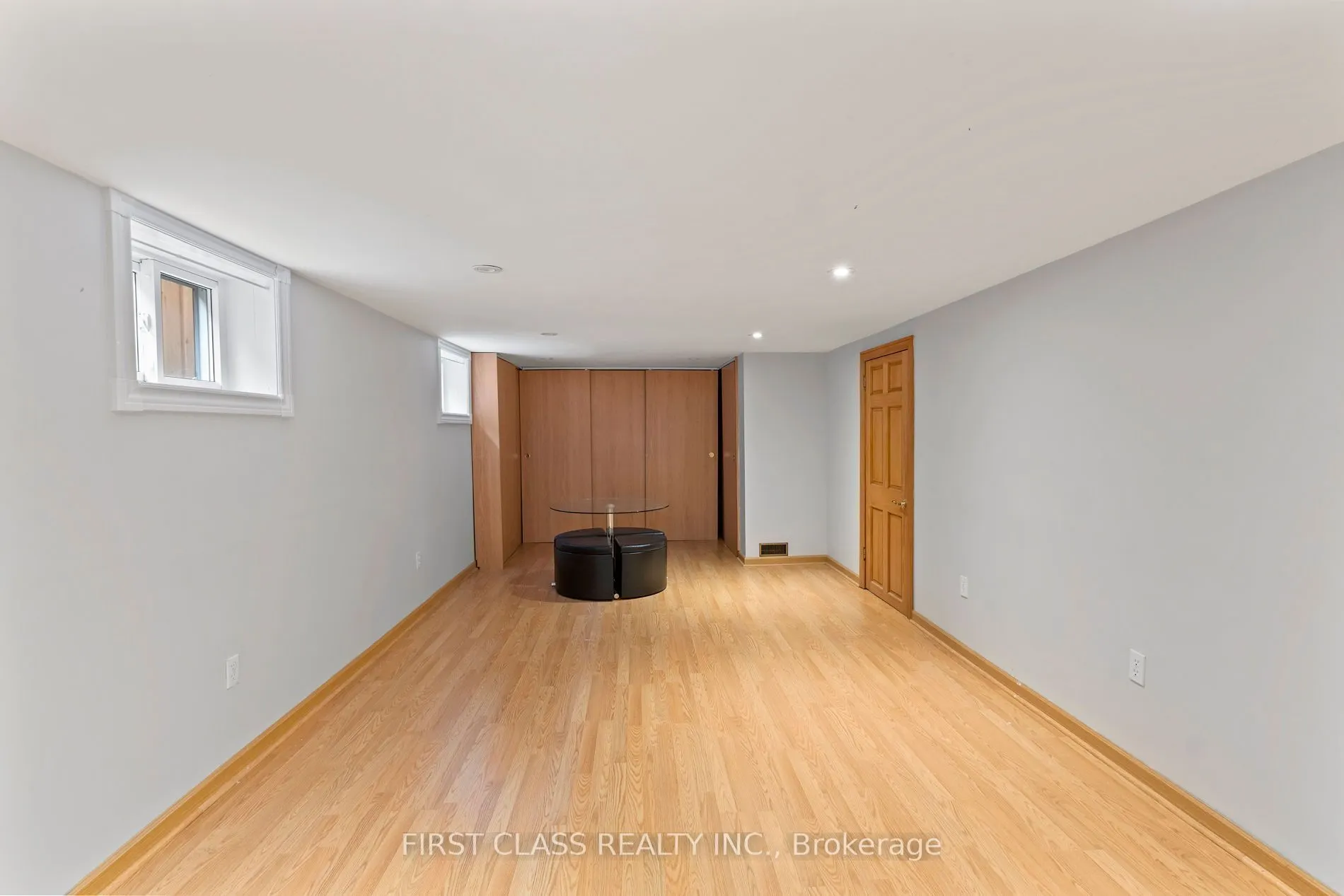 284 Jackson Avenue