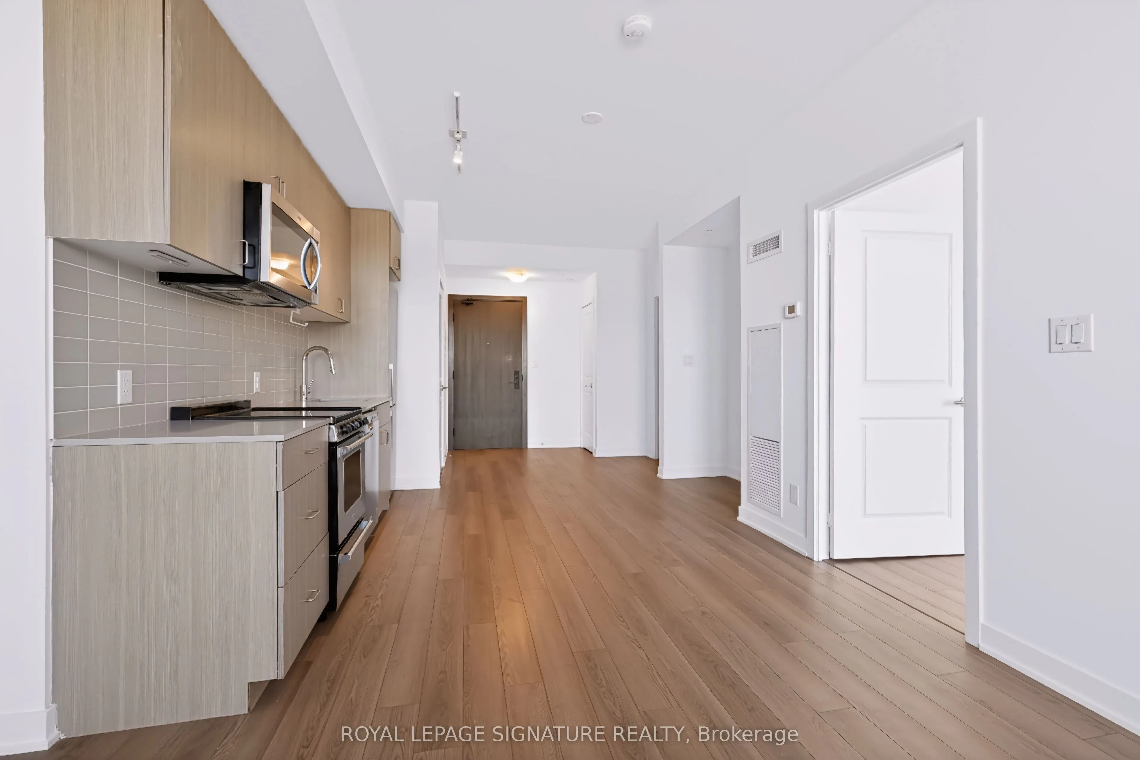 2799 Kingston Road #212