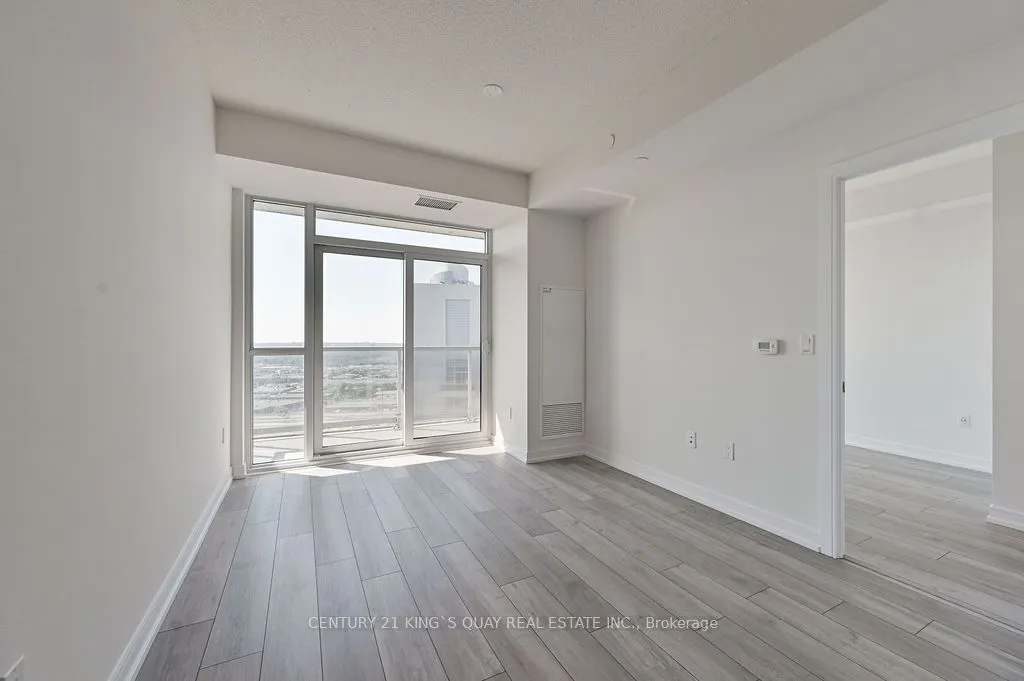 225 Village Green Square #3008