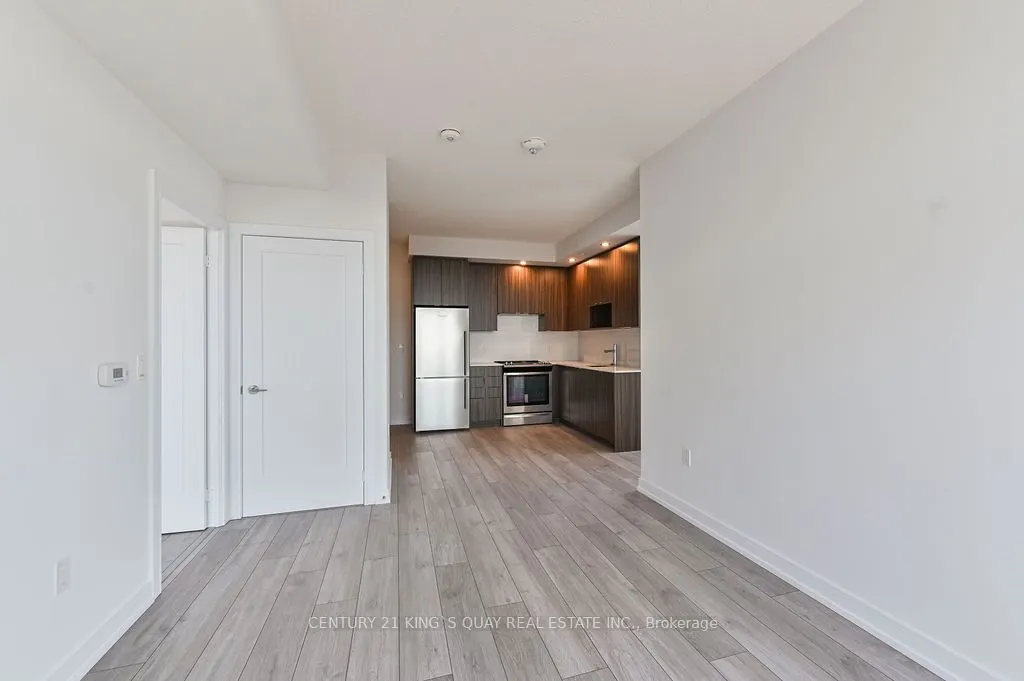 225 Village Green Square #3008