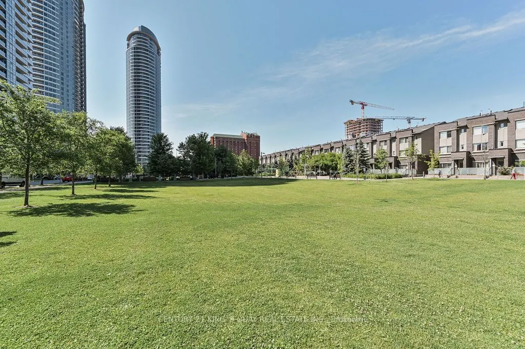 225 Village Green Square #3008