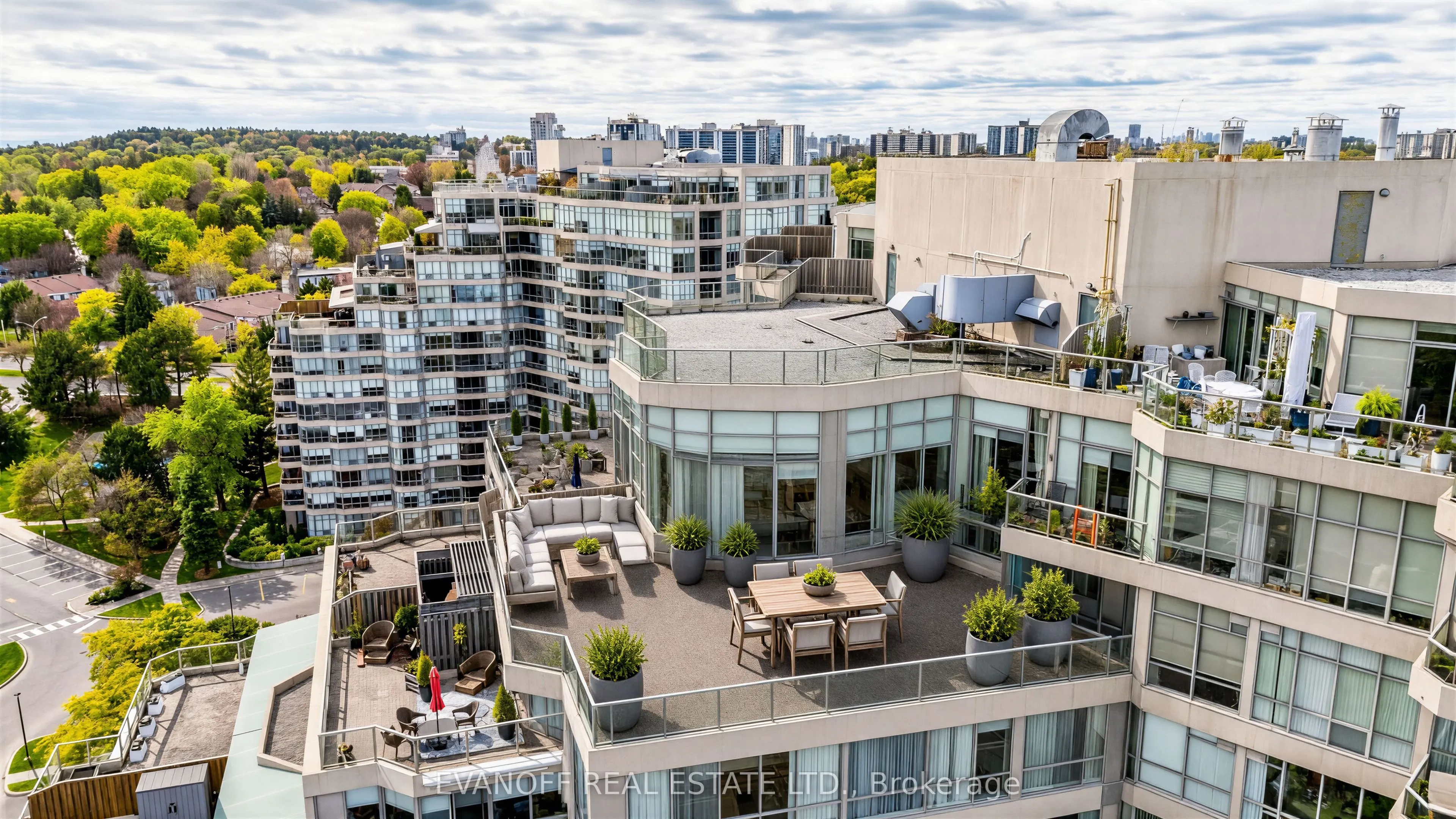 20 Guildwood Parkway #1406
