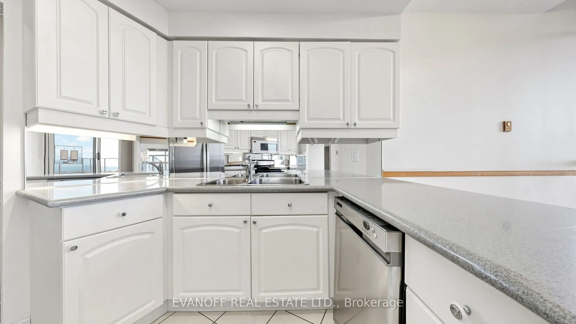 20 Guildwood Parkway #1406