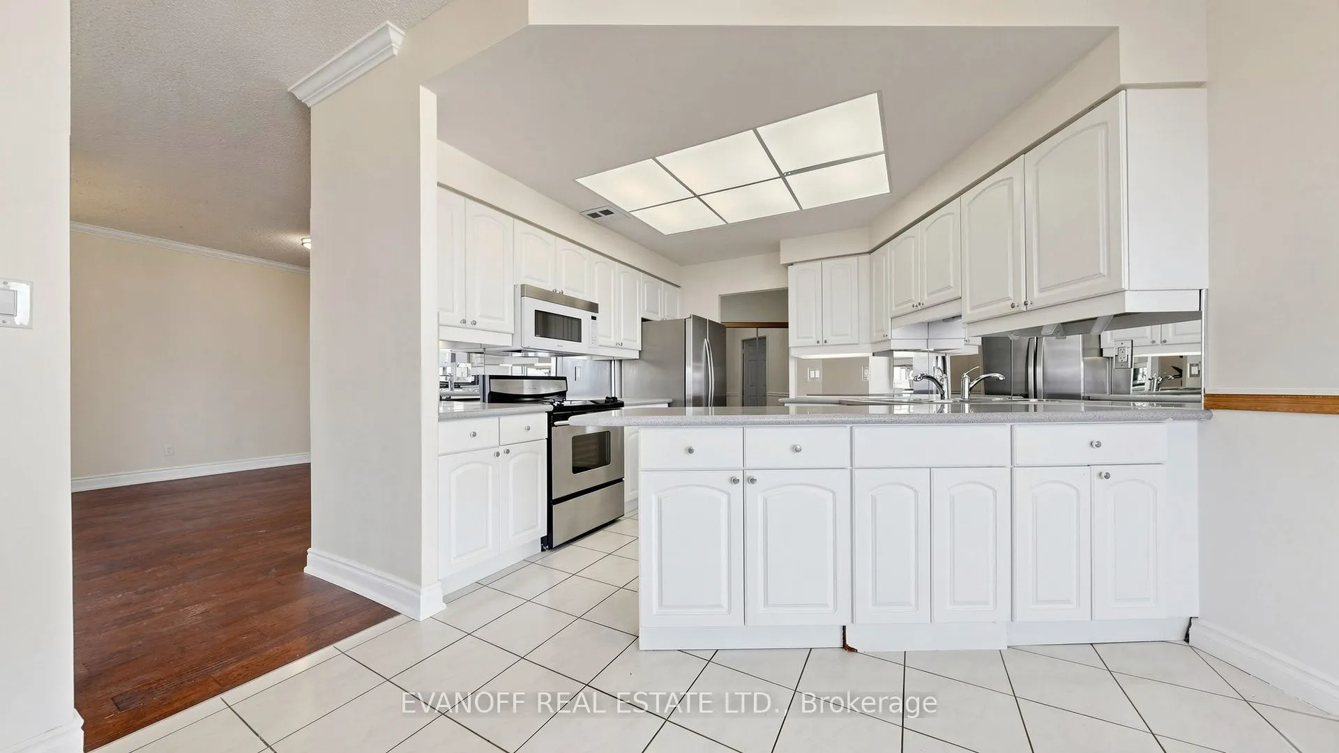 20 Guildwood Parkway #1406
