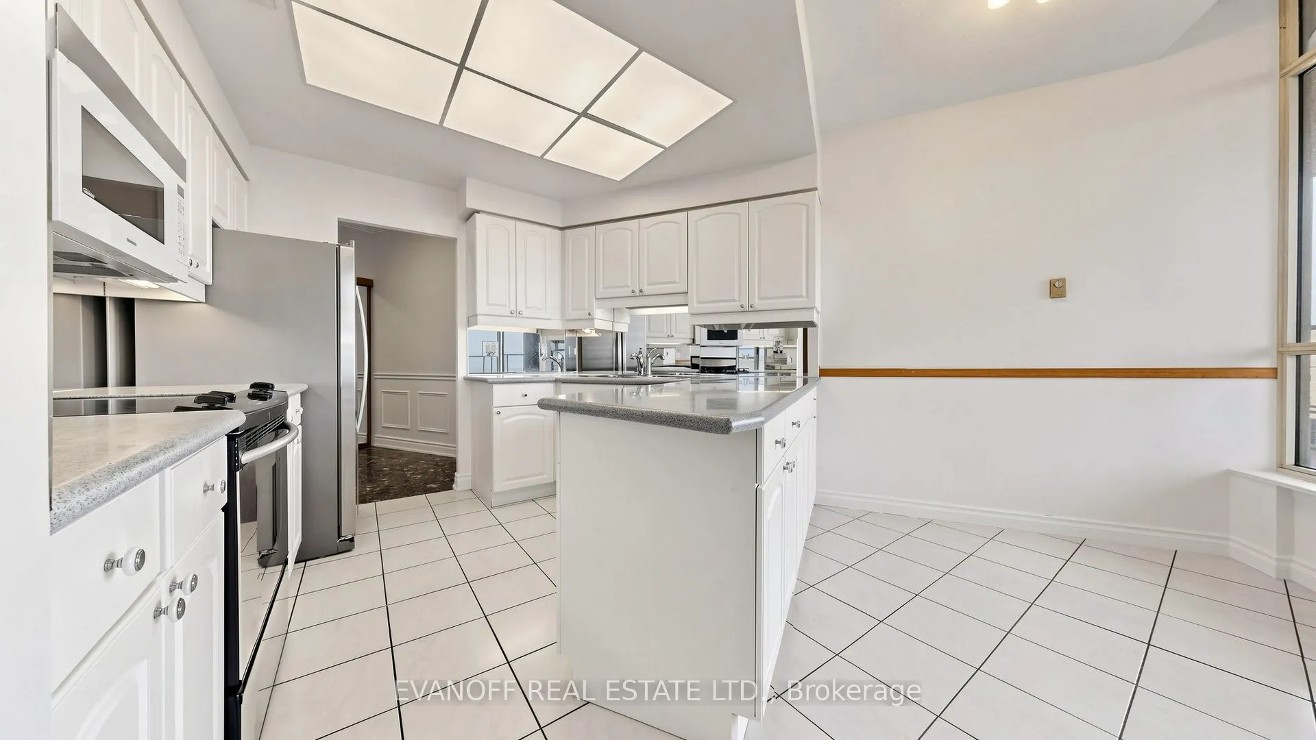 20 Guildwood Parkway #1406