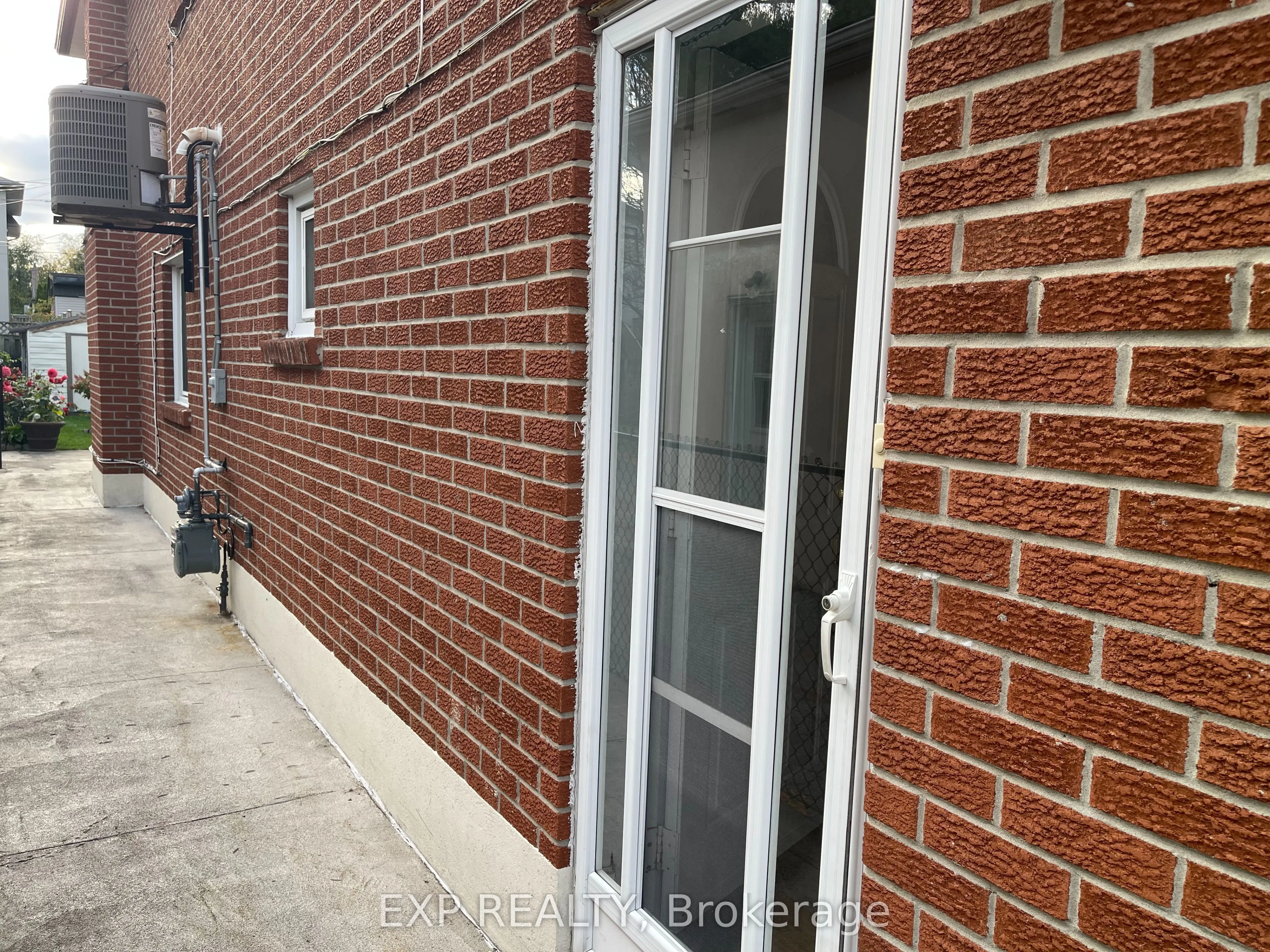 94 Heale Avenue #Ground Floor