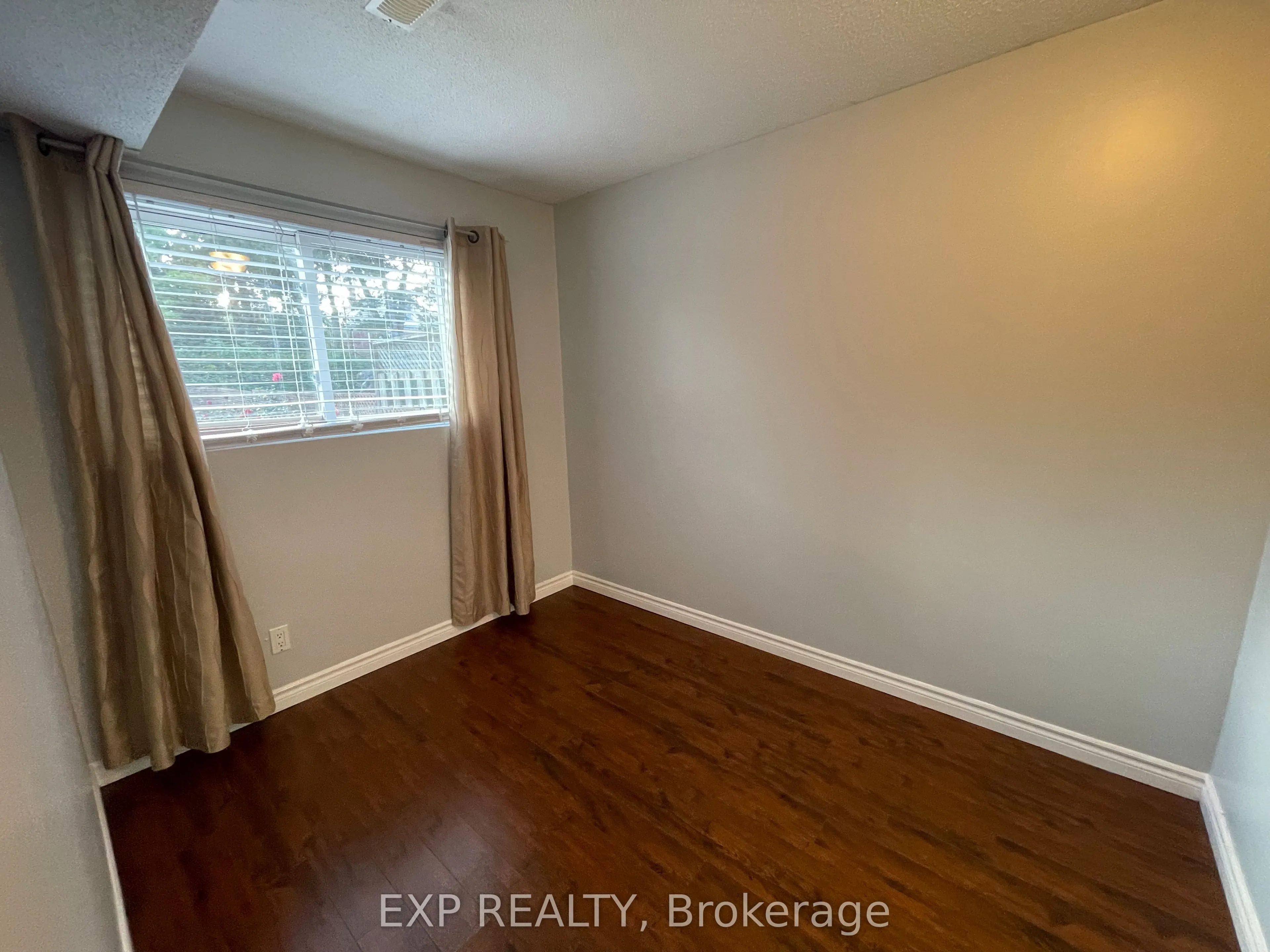 94 Heale Avenue #Ground Floor