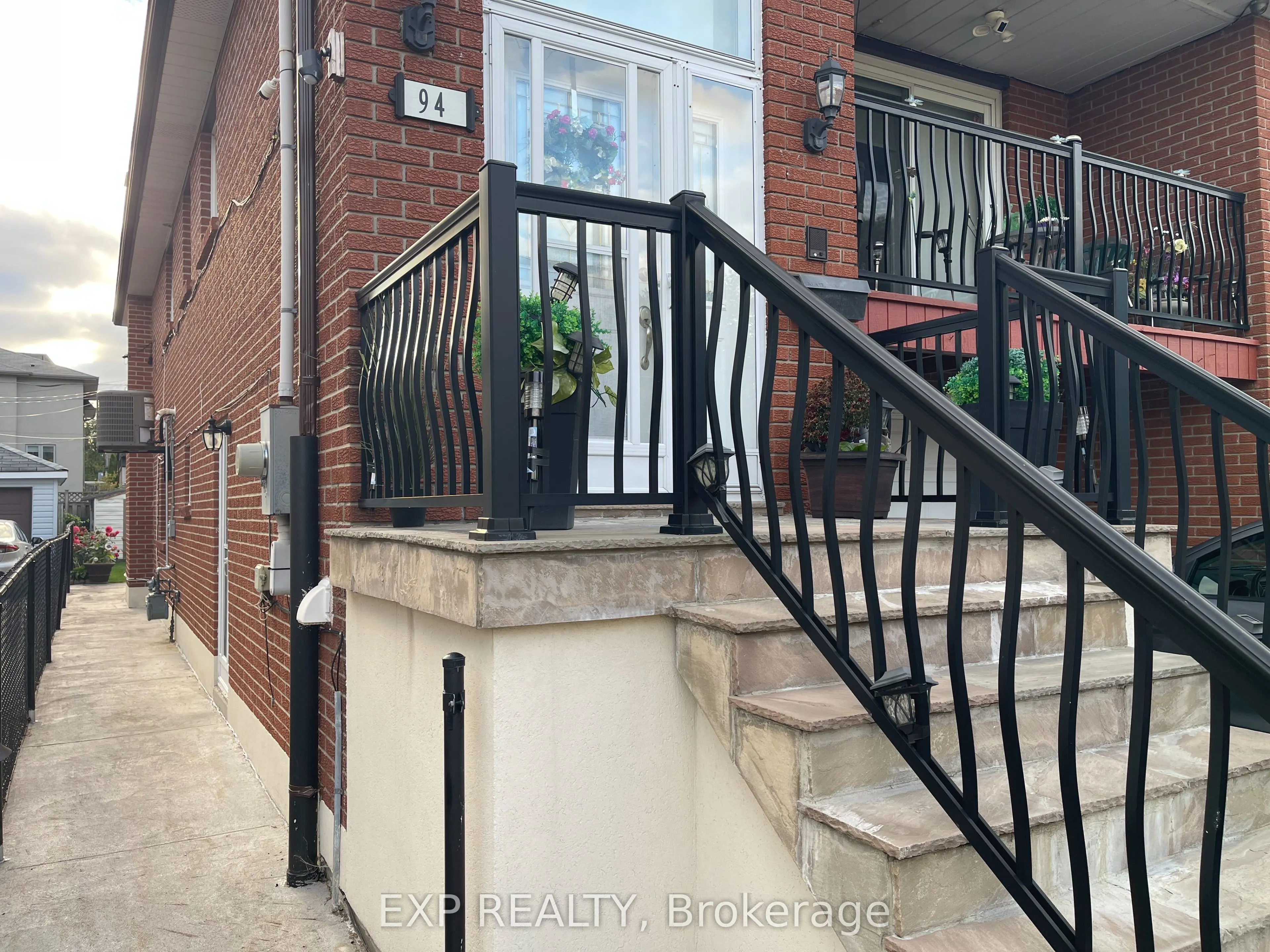94 Heale Avenue #Ground Floor
