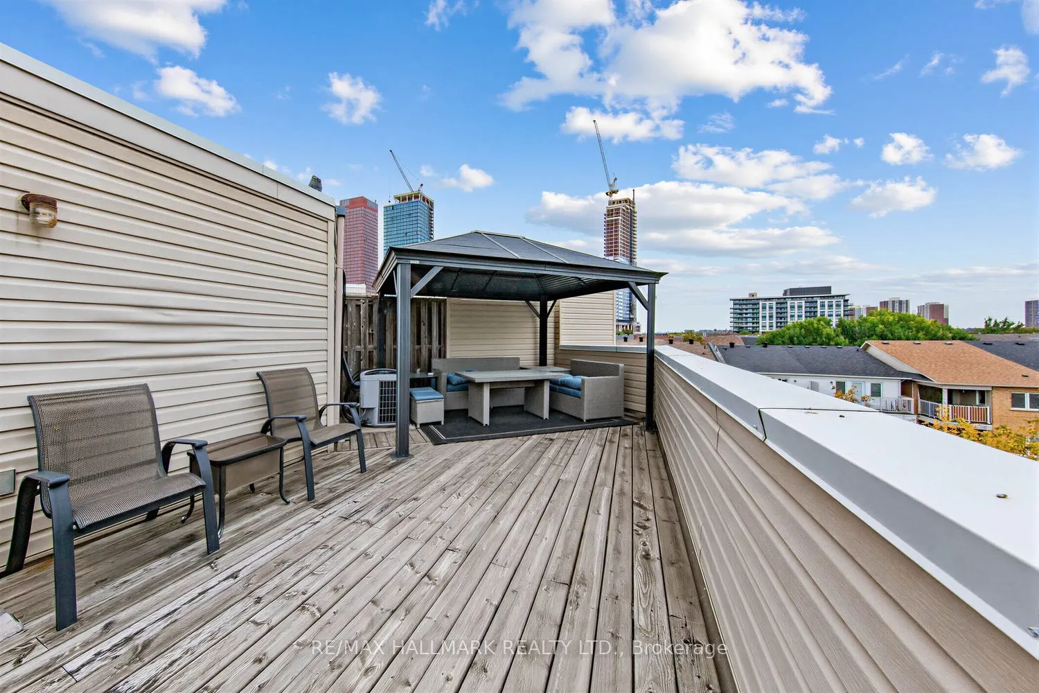 34 Fairhead Mews